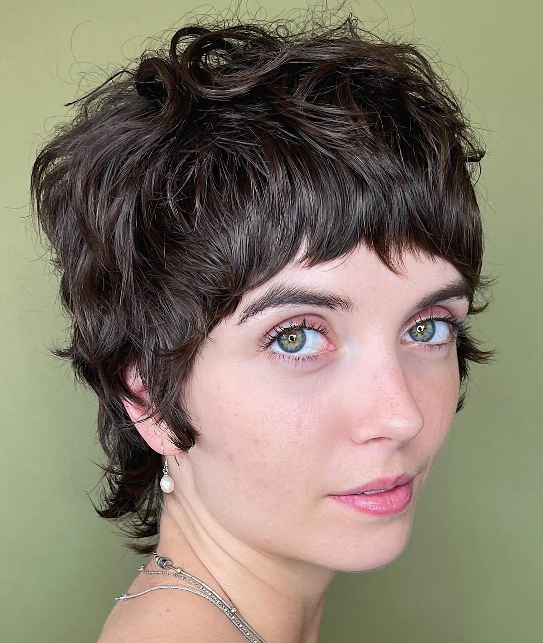 Textured Short Mixie with Playful Waves