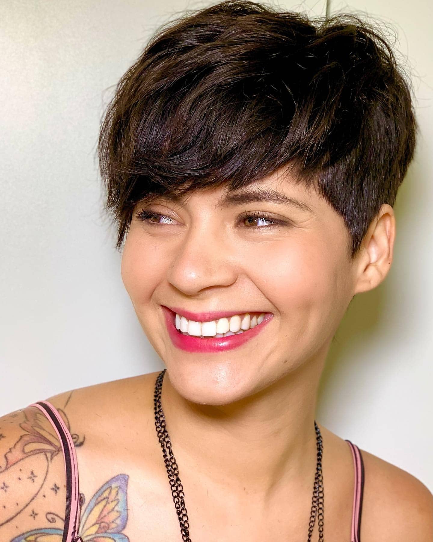 Chic Textured Pixie Cut with Playful Layers
