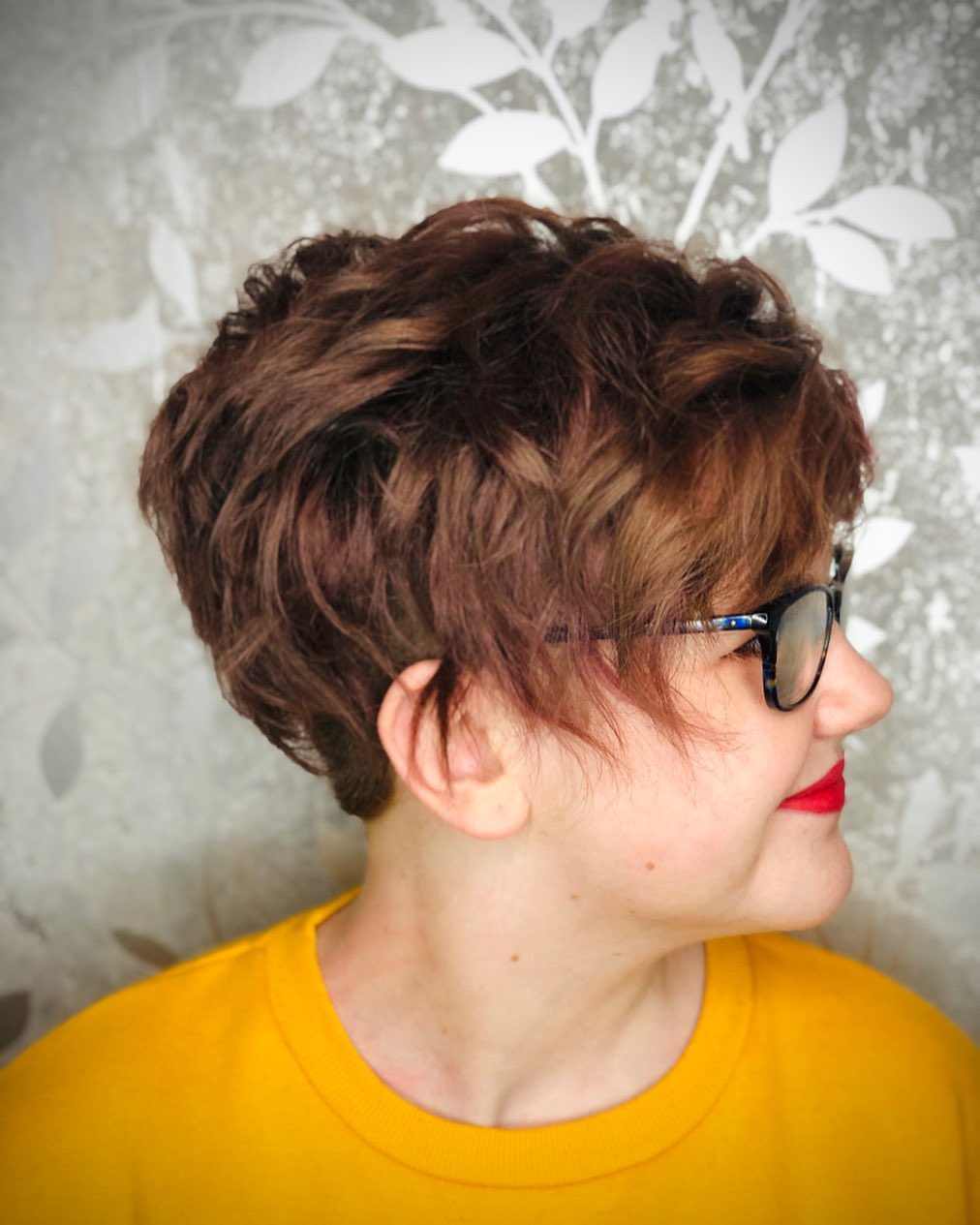 Chic Textured Pixie Cut with Soft Waves