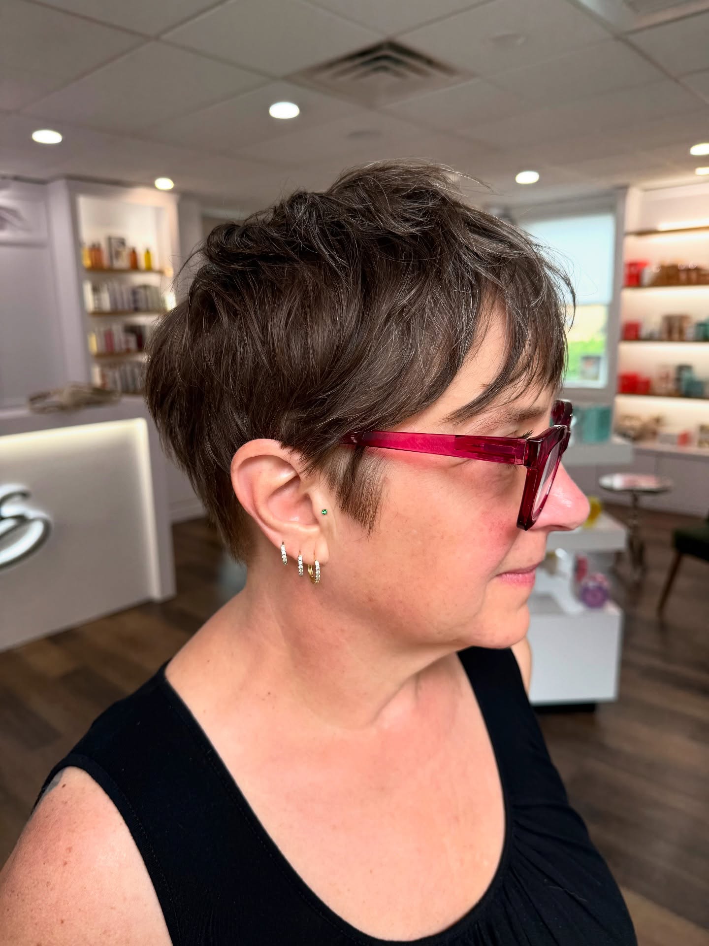 Chic Textured Pixie Cut with Subtle Volume