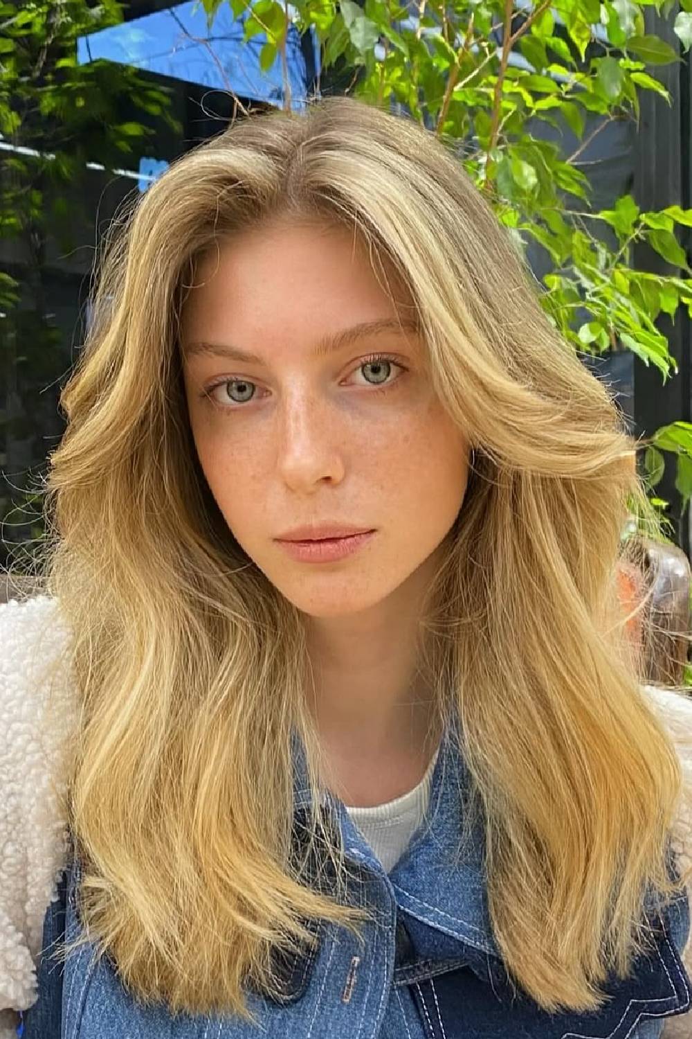 Effortlessly Tousled Long Layers with Soft Highlights