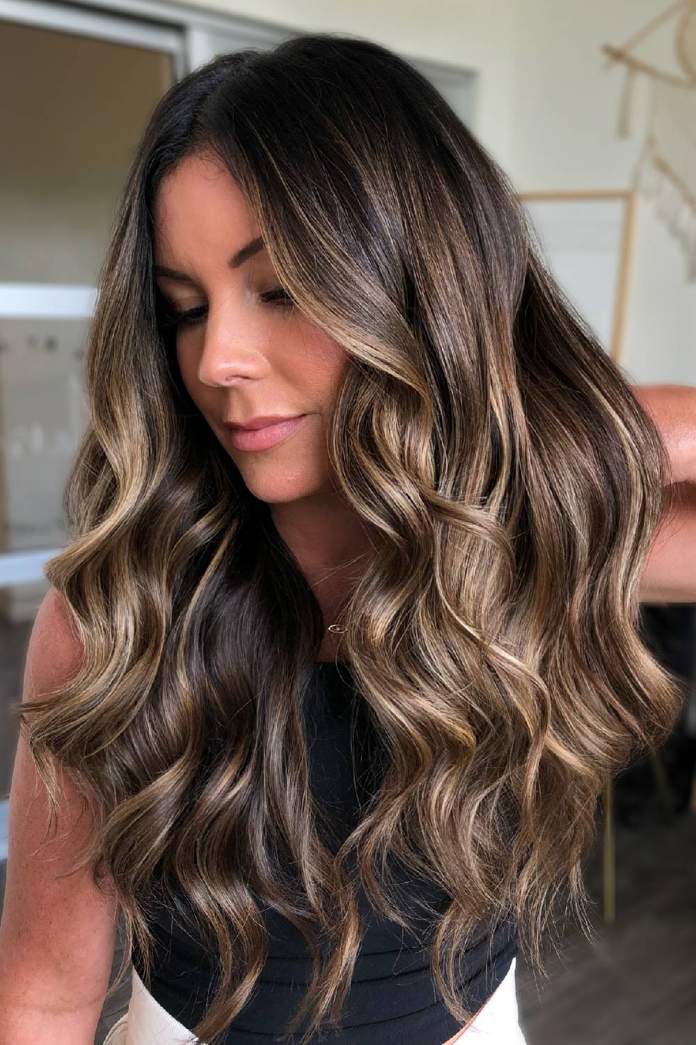 Luxurious Long Waves with Caramel Highlights