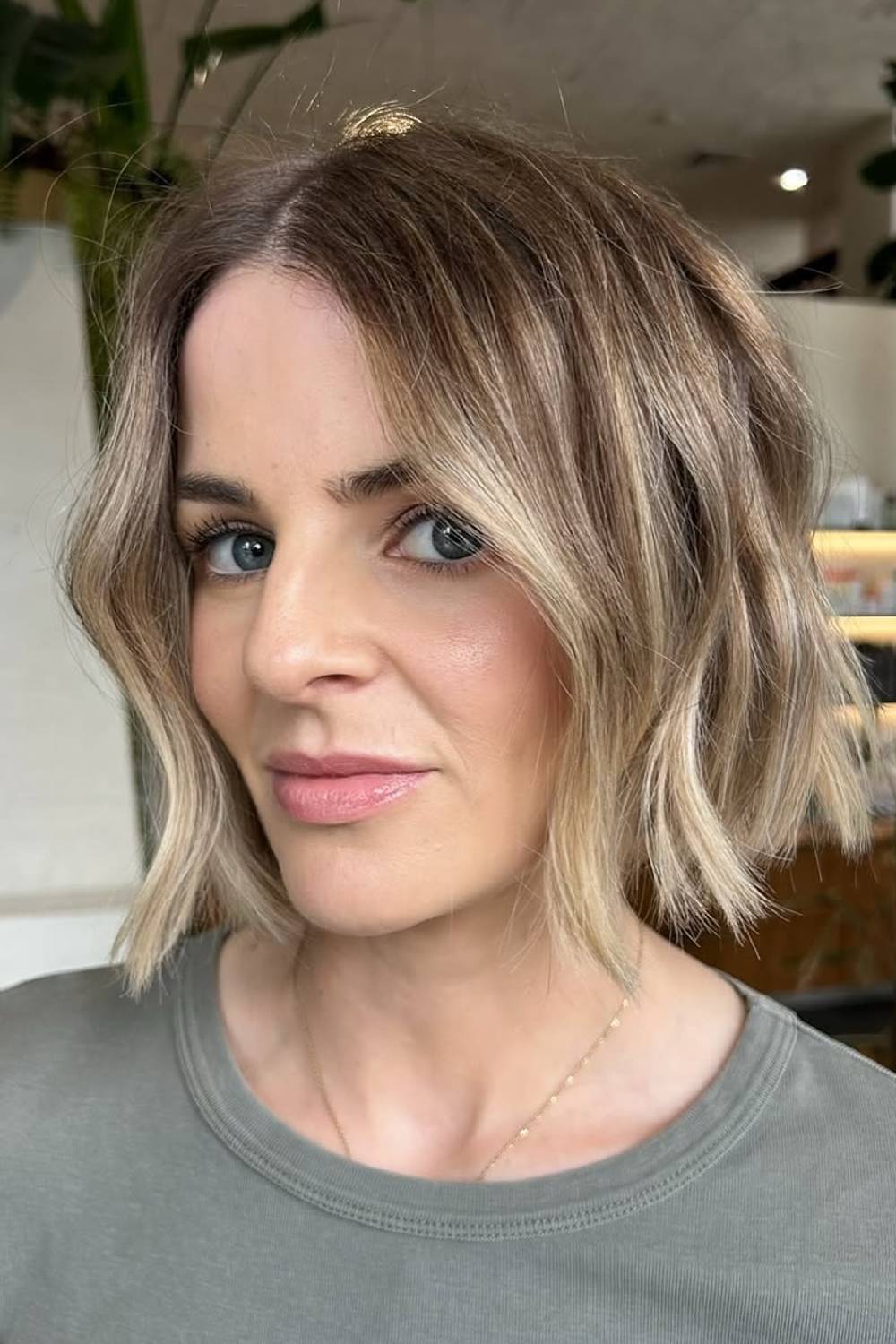 Textured Beachy Wavy Bob with Sunlit Highlights