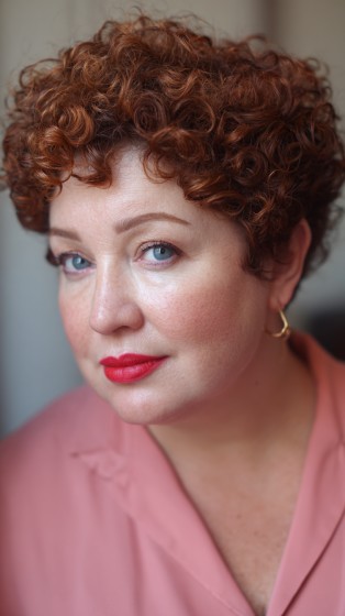 Charming Short Curly Cut with Defined Curls