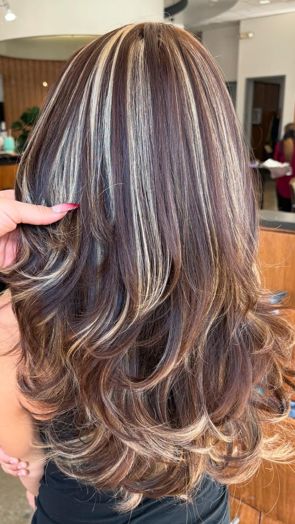 Rich Brown Waves with Bold Chunky Highlights