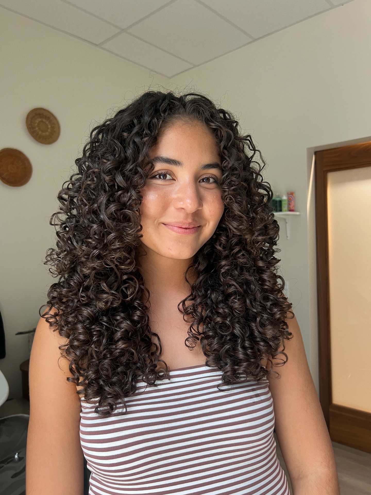 Defined Curly Layers with Natural Bounce
