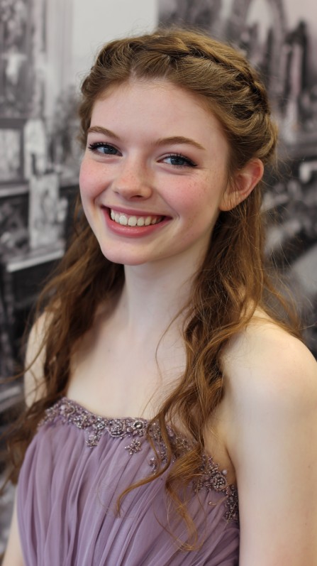 Charming Loose Waves with Elegant Braided Crown