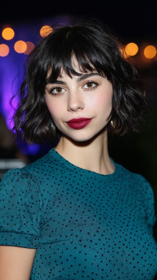 Chic Textured Bob with Soft Bangs