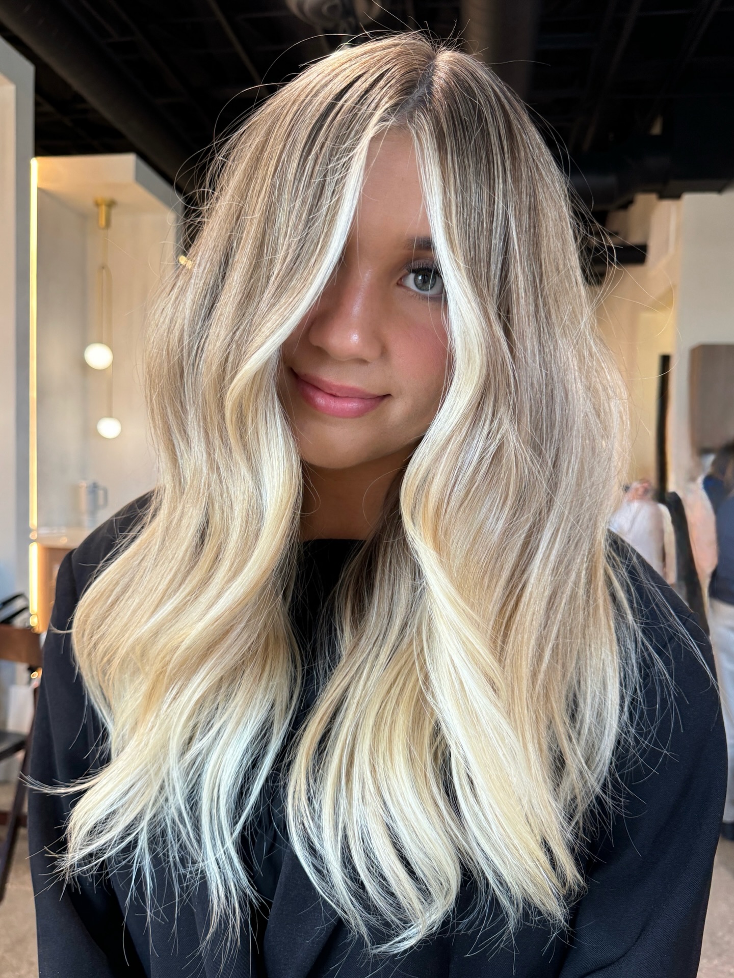 Effortlessly Glamorous Long Beachy Waves