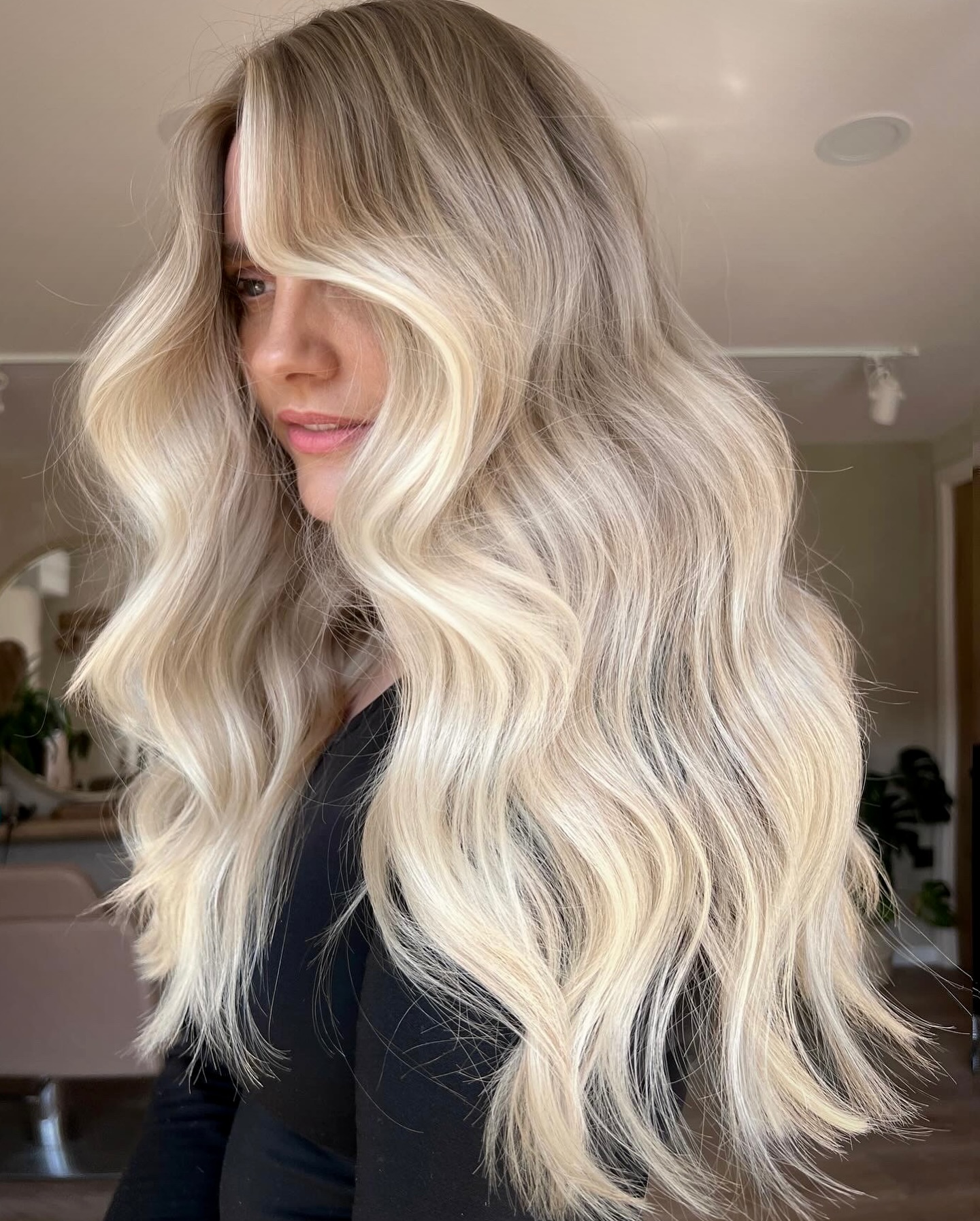 Luxurious Long Beachy Blonde Waves