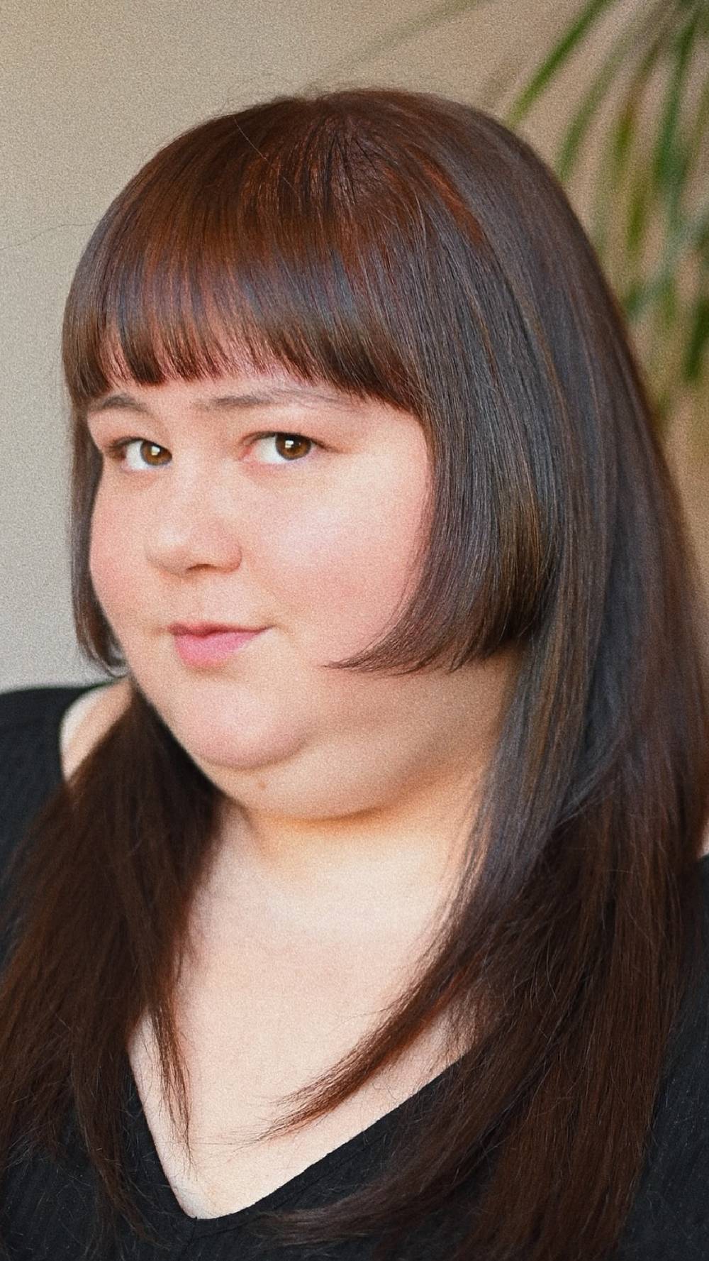 Chic Hime Cut with Soft Face-Frame