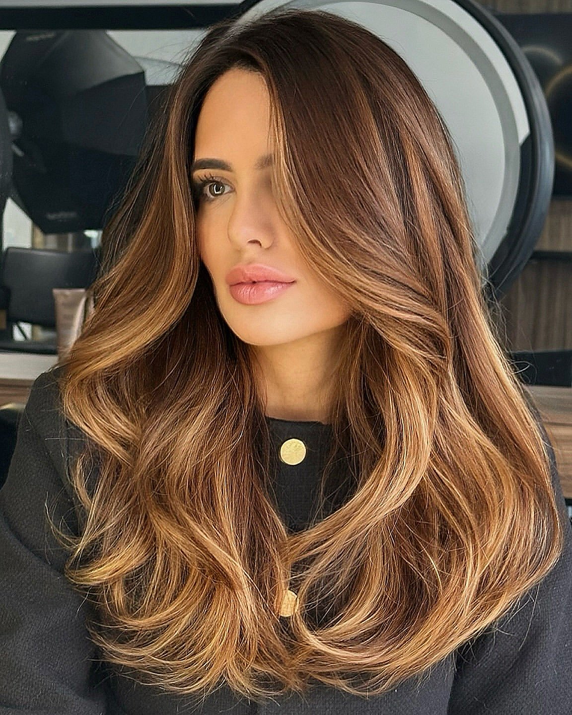 Elegant Long Wavy Layered Brunette Hair