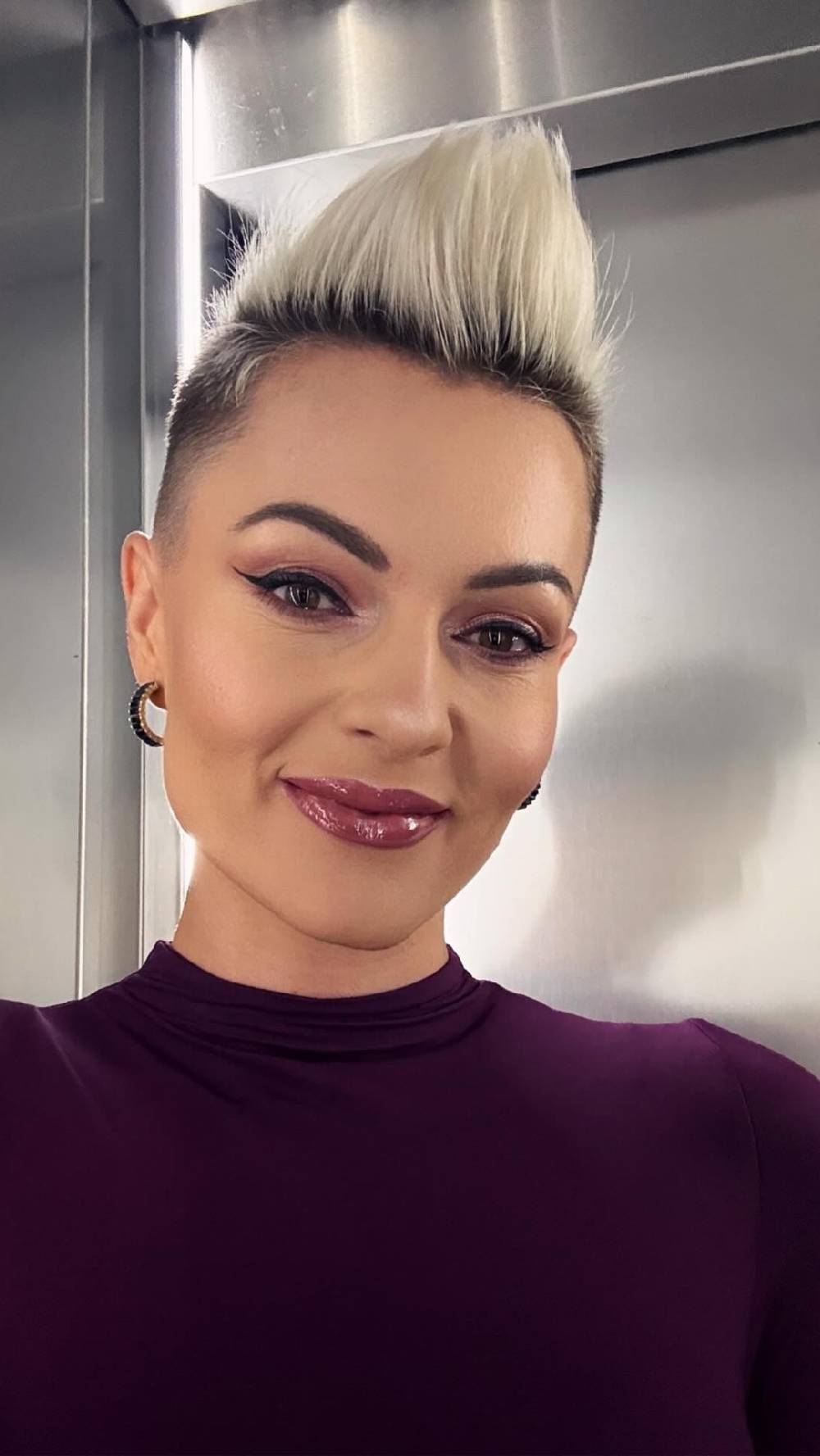 Bold High-Volume Textured Mohawk