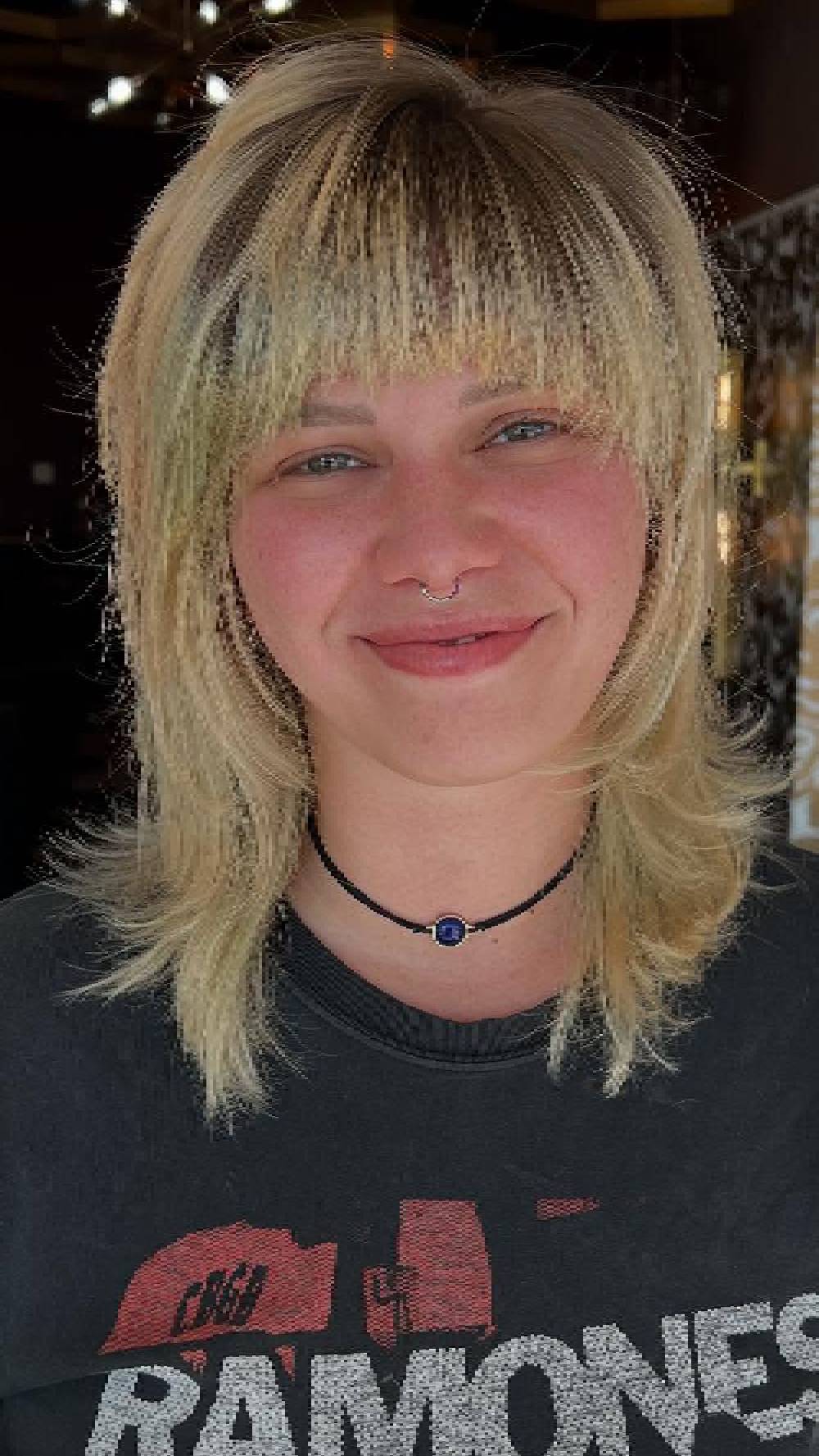 Textured Wolfcut with Bold Fringe and Subtle Highlights