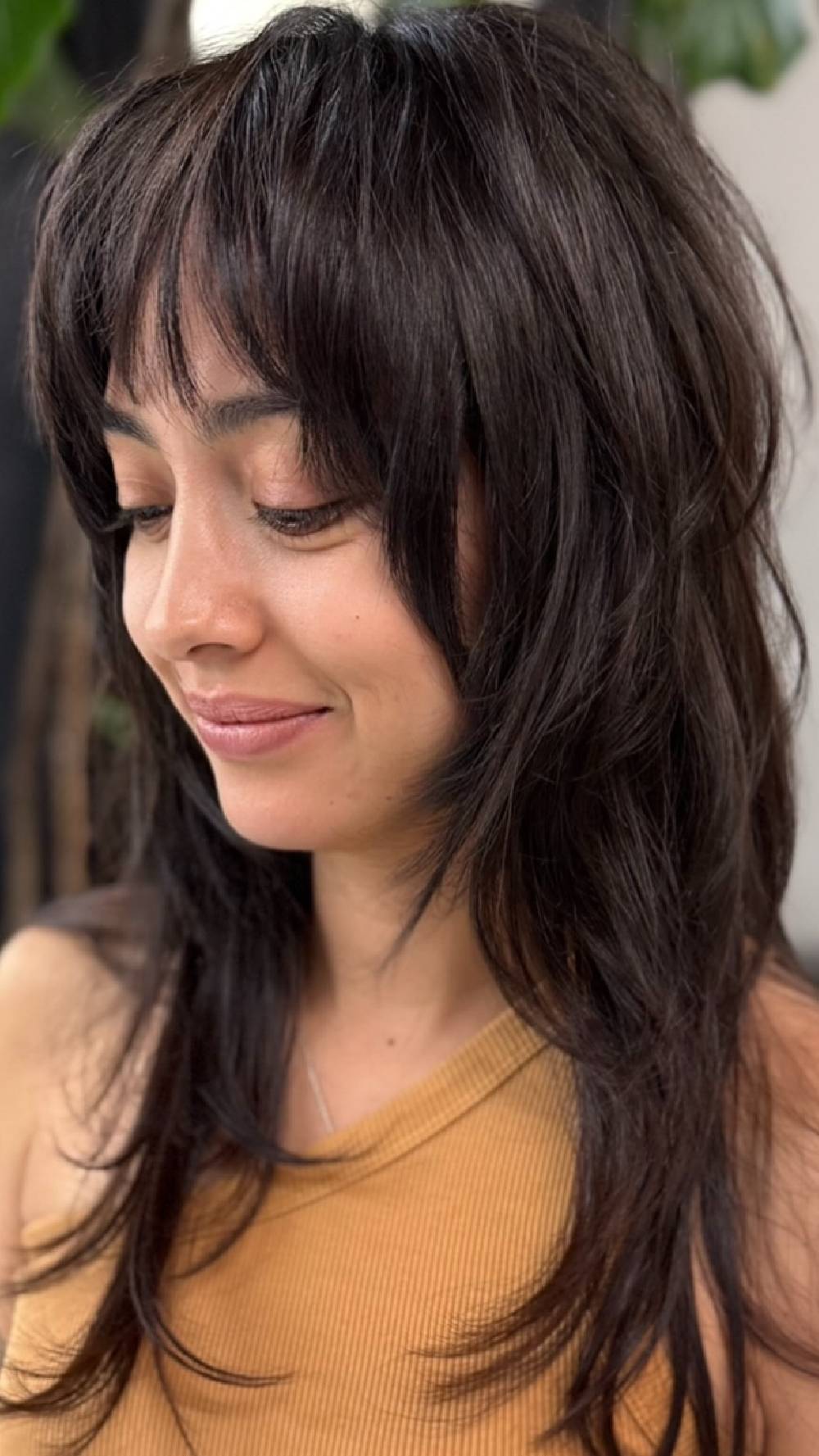 Trendy Layered Wolfcut with Soft Bangs