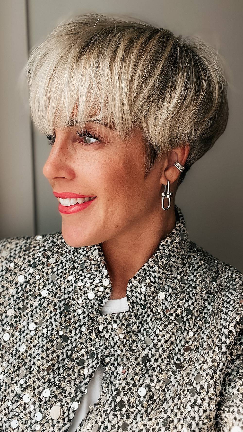 Chic Textured Short Crop with Blunt Fringe