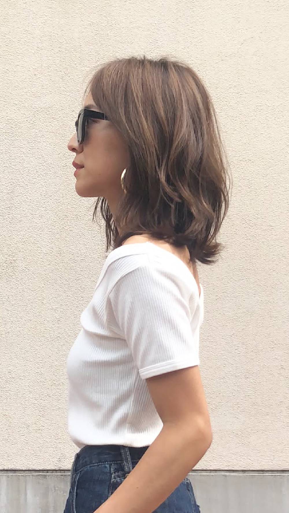 Softly Layered Mid-Length Cut with Natural Waves