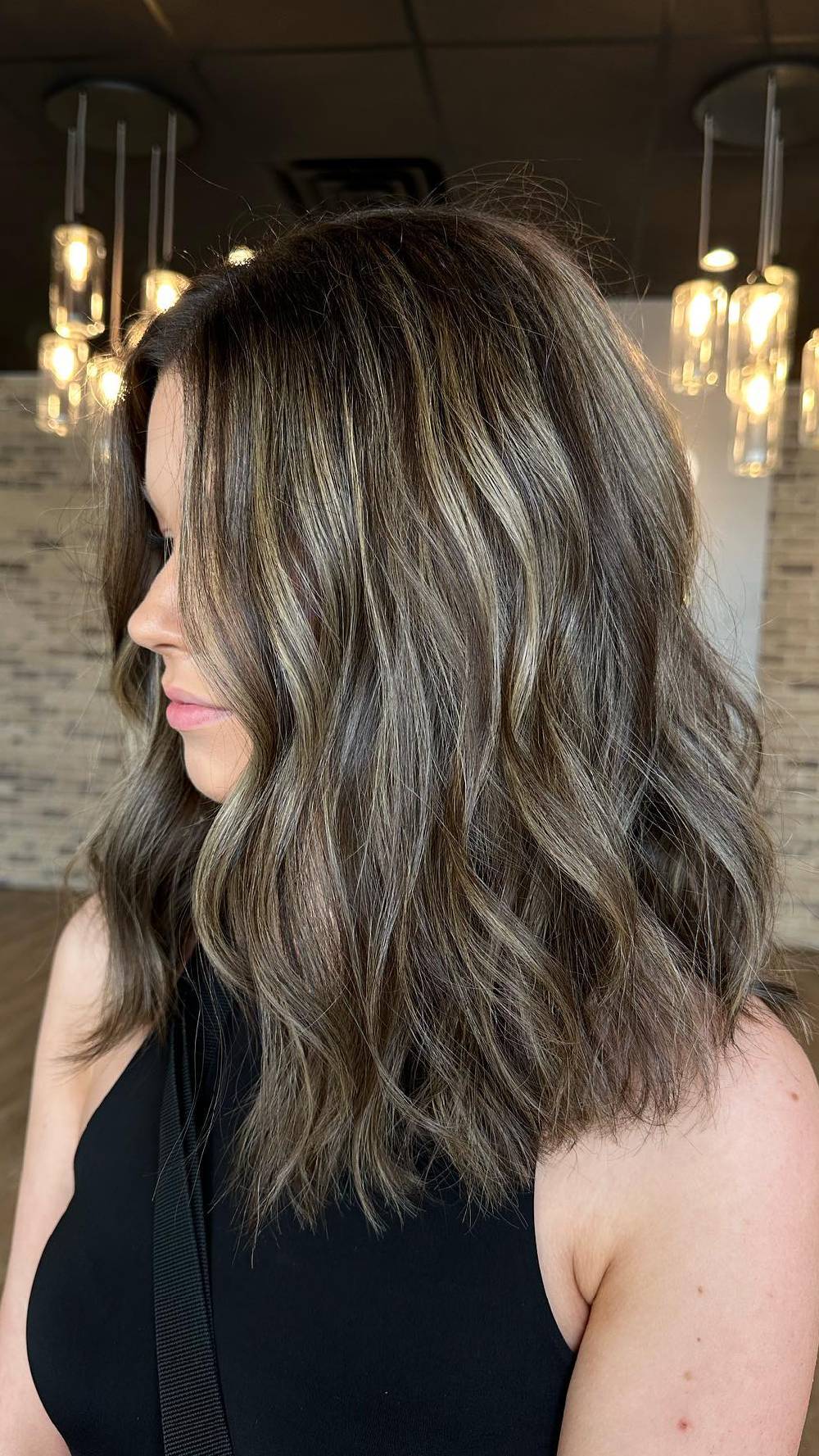 Textured Mid-Length Waves with Caramel Lowlights