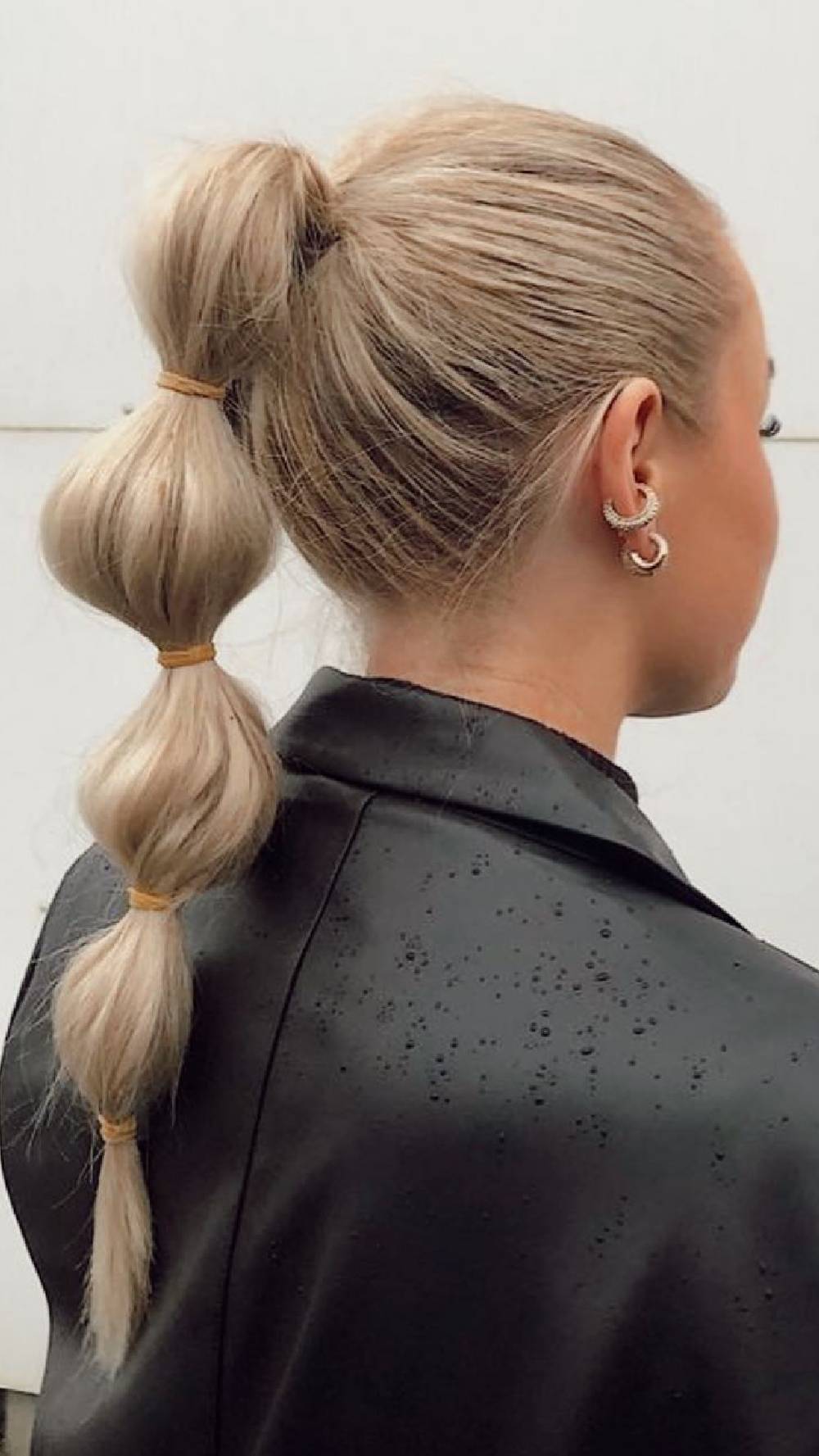 Trendy Textured Ponytail with Bubble Effects