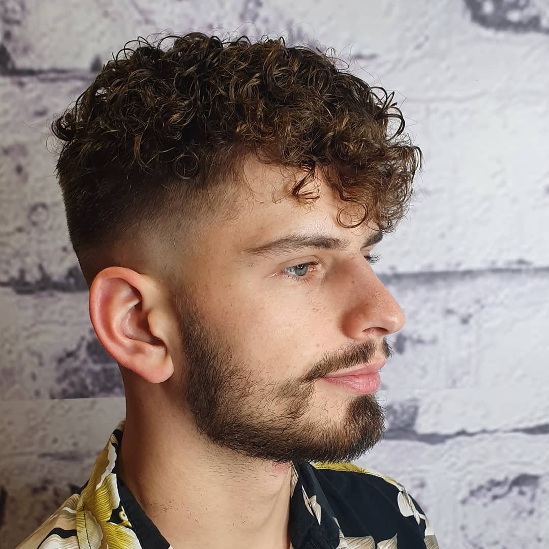 Defined Curly Top with Tapered Sides