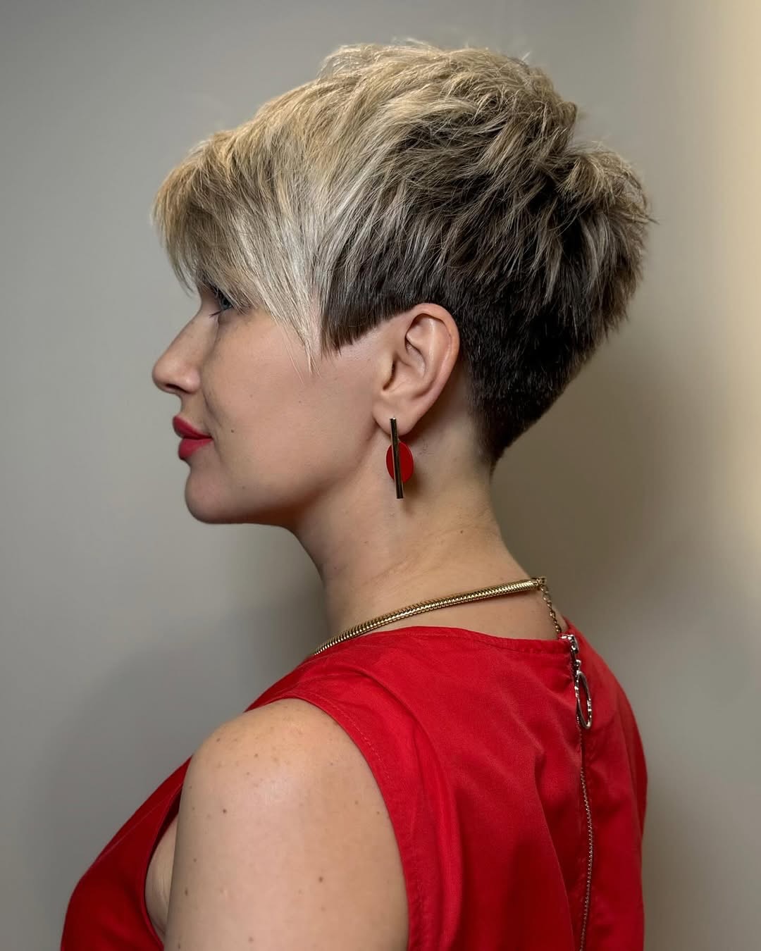 Textured Ash Blonde Pixie with Dynamic Layers