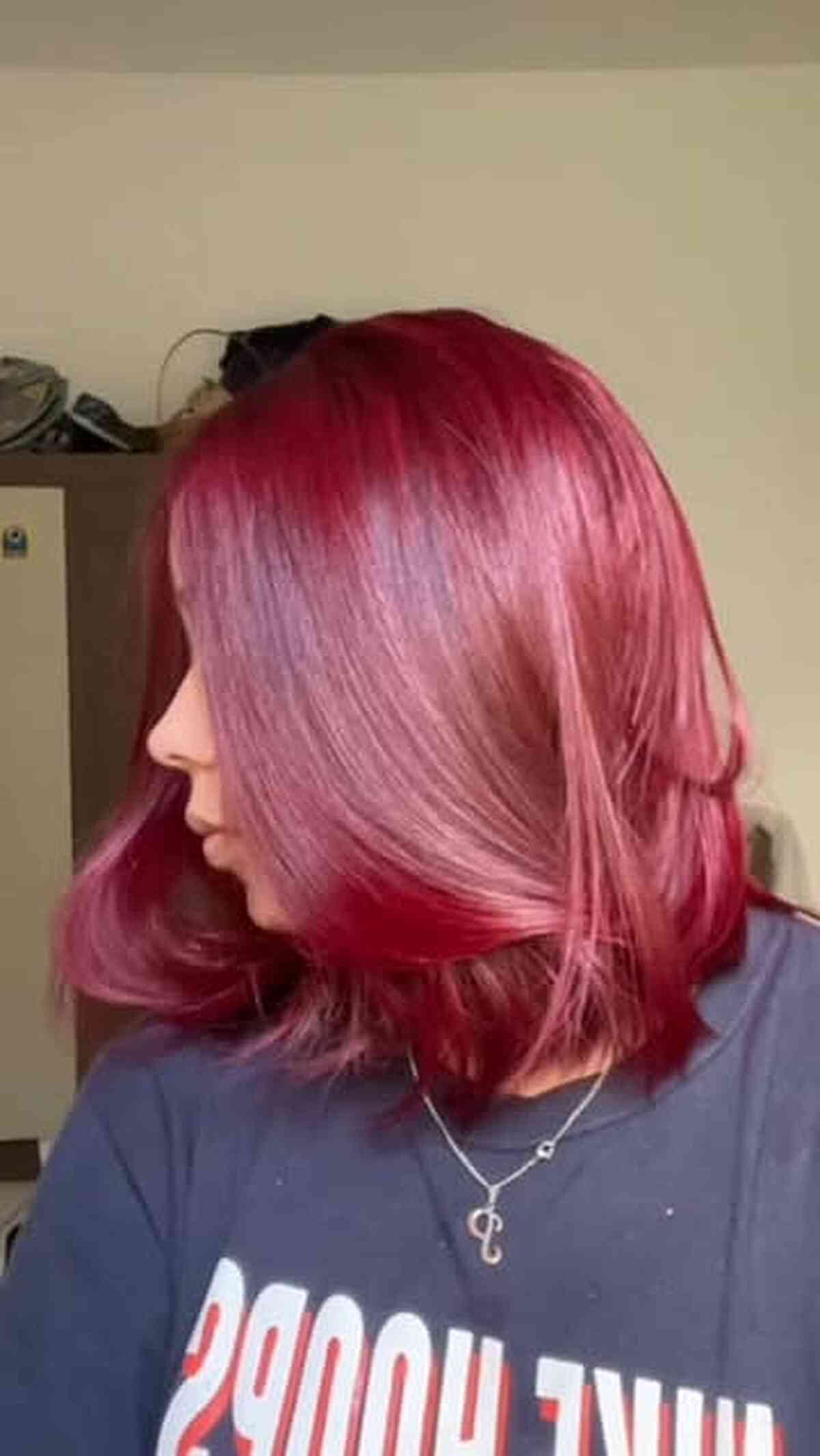 Rich Cherry Gloss Bob with Subtle Layers