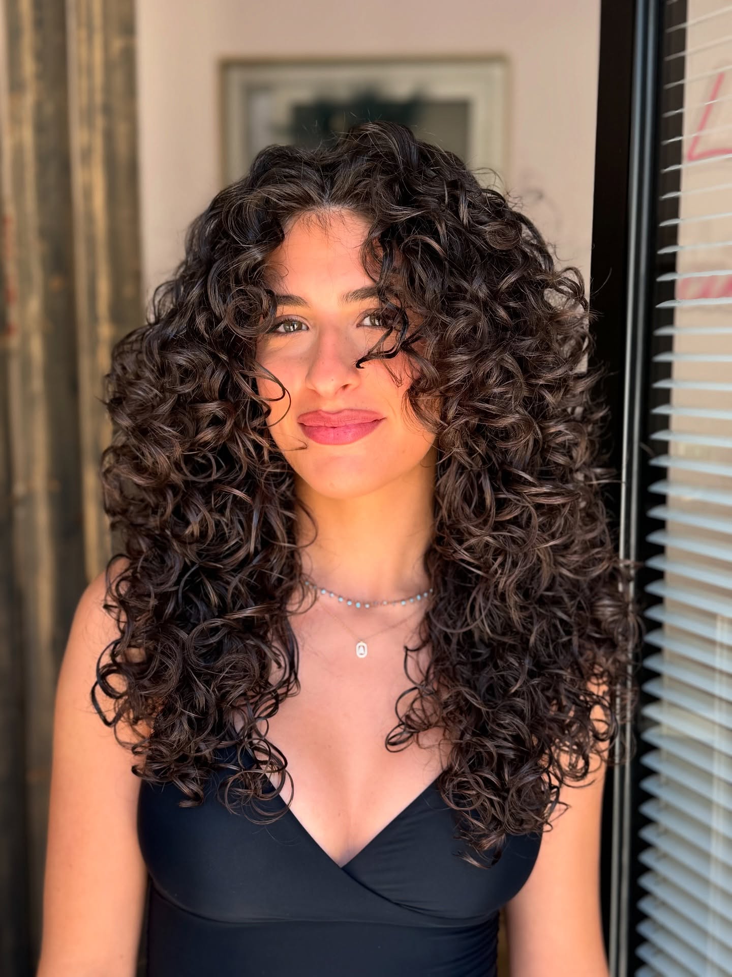Curvaceous Raven Curls with Natural Volume