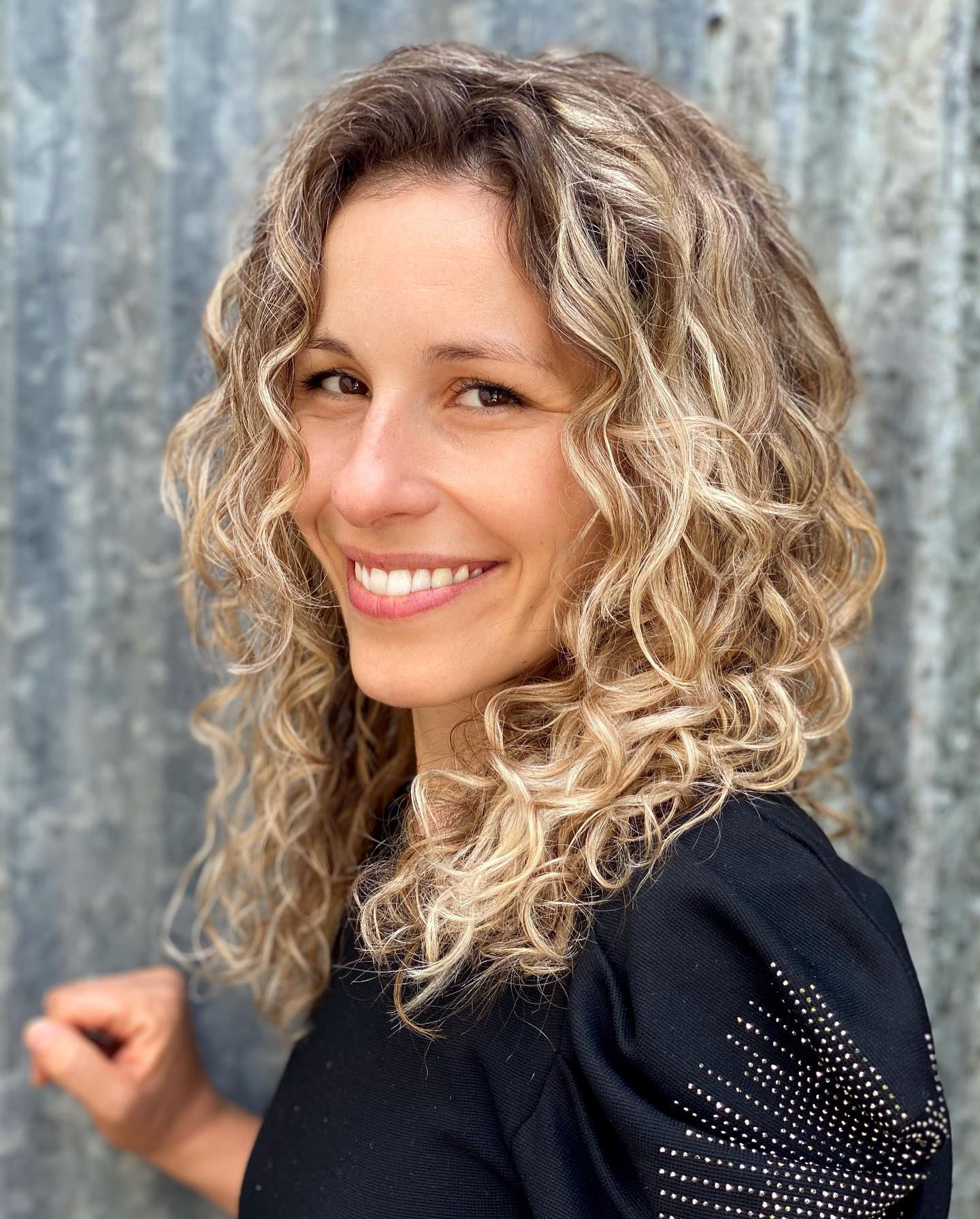 Effortless Beach Wave Blonde Curls