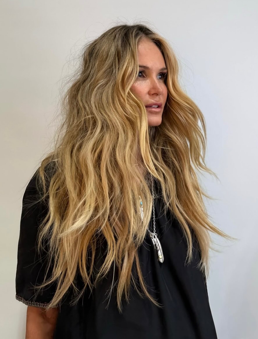 Effortless Sun-Kissed Tousled Layers