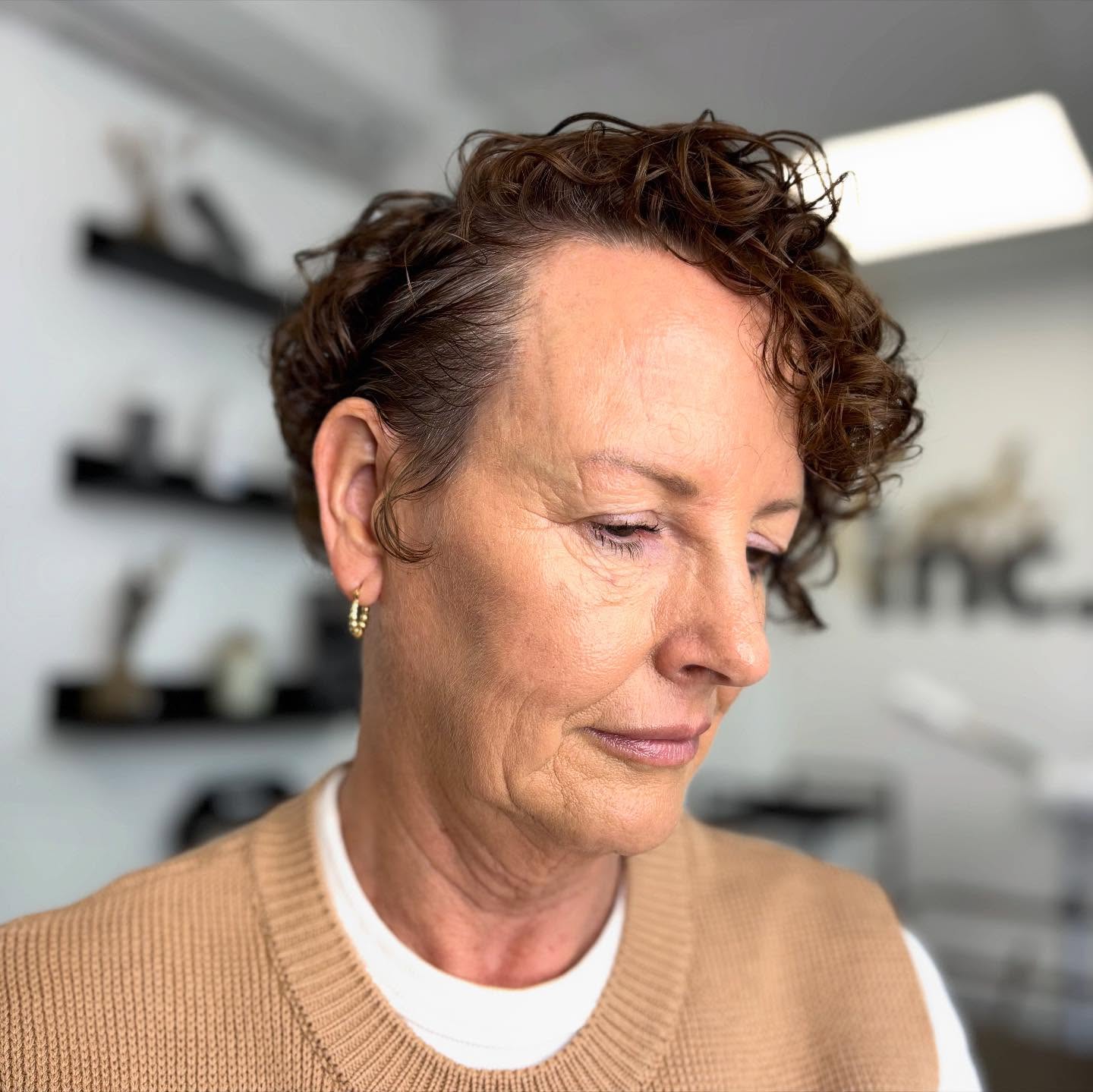 Chic Curly Crop with Defined Curls