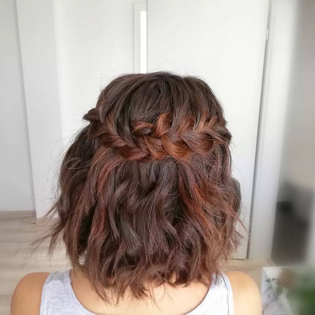 Textured Half-Up Braided Waves