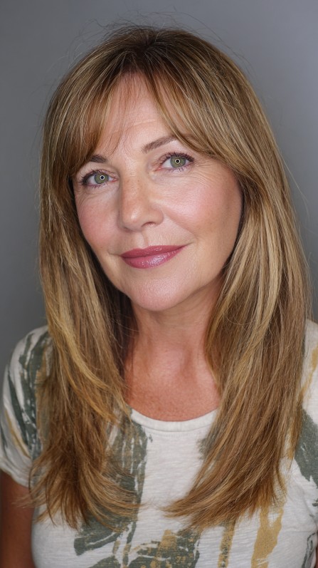 Mid-Length Brunette Layered Cut with Light Side Bangs