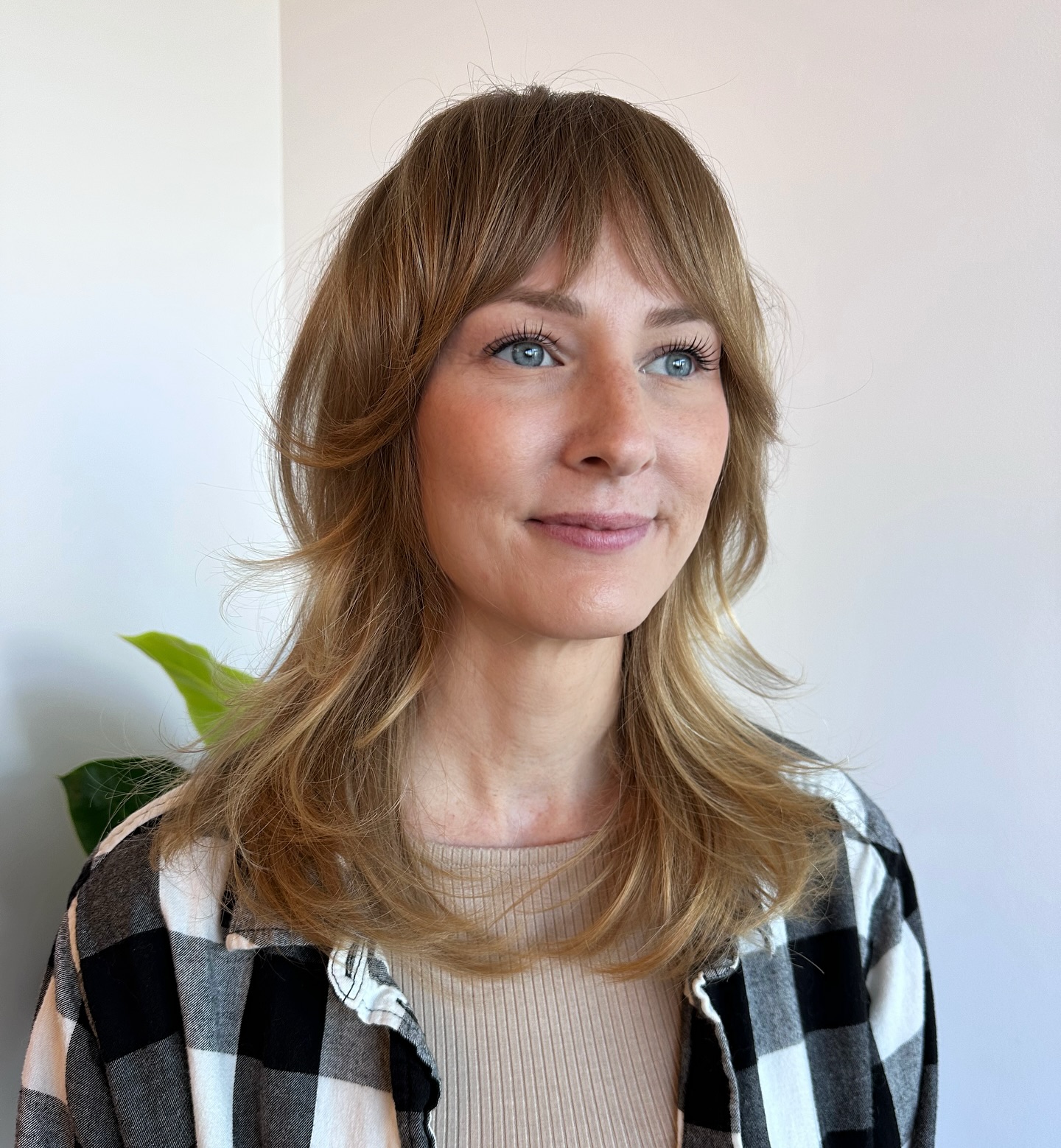 Chic Layered Cut with Wispy Bangs