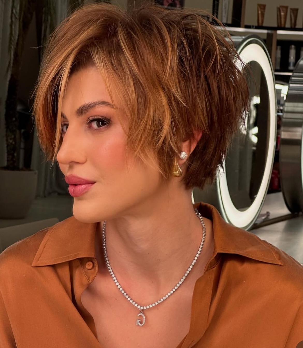 Chic Copper Layered Pixie with Textured Fringe