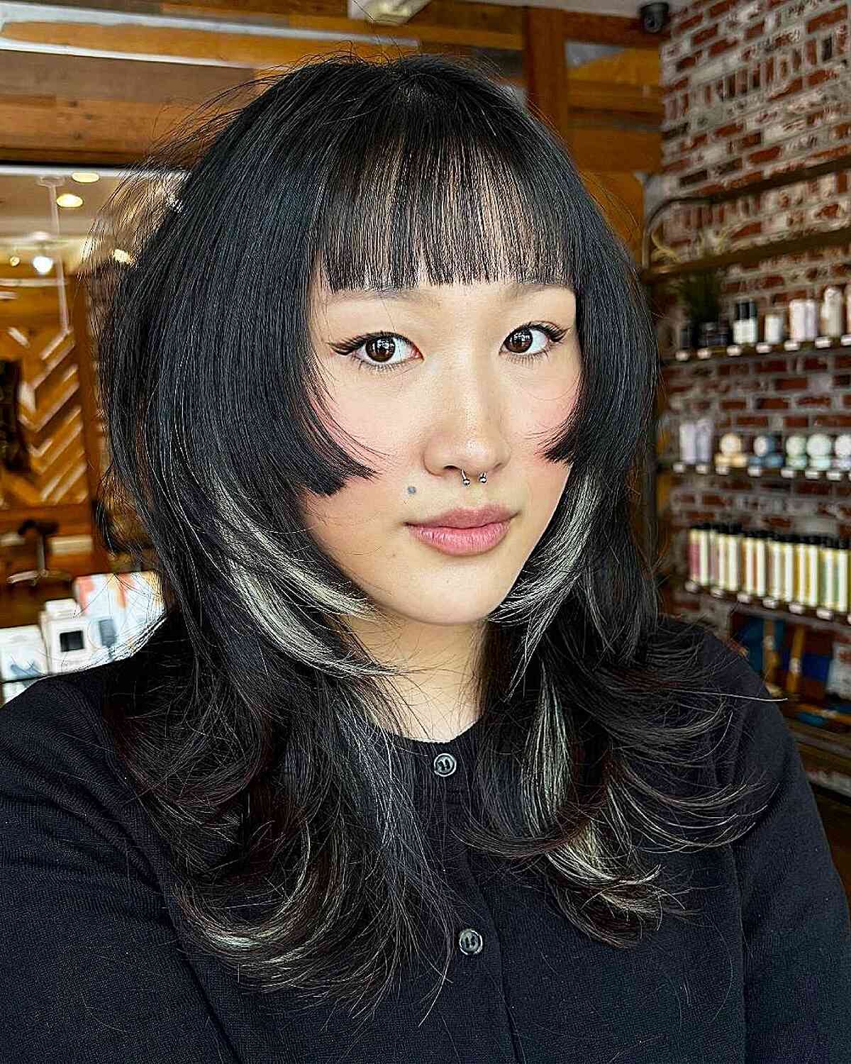 Chic Hime Cut with Subtle Highlights