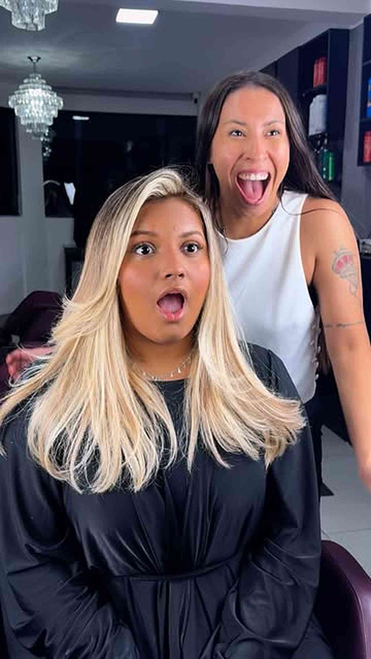 Long Layered Blonde Hair with Side Part