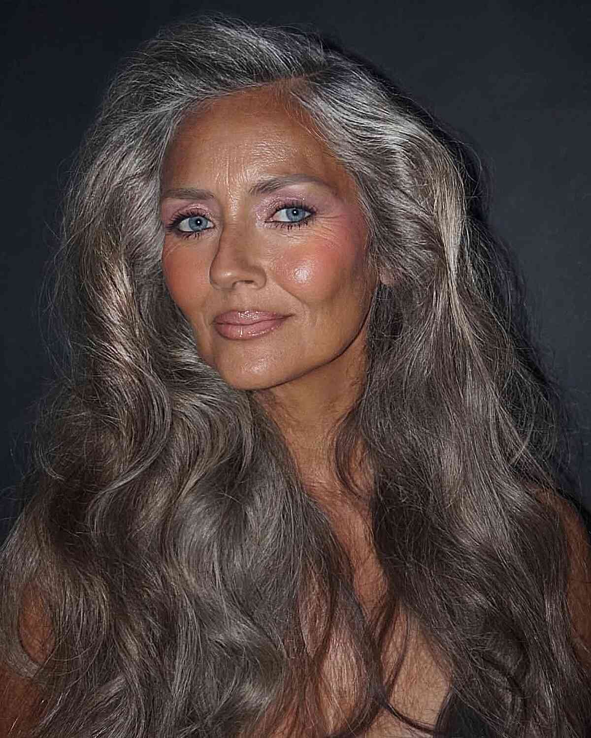 Voluminous Long Gray Waves