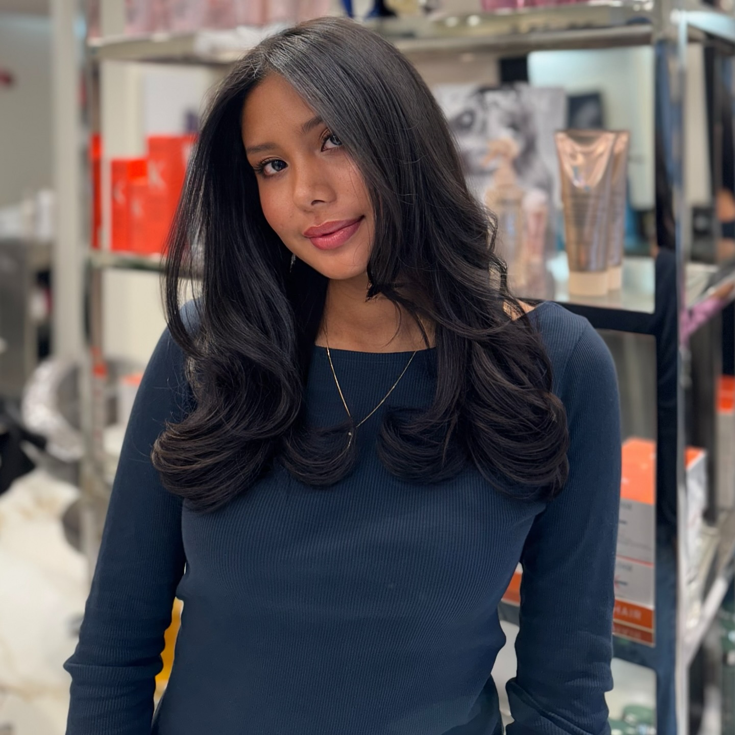 Glossy Midnight Waves with Soft Ends