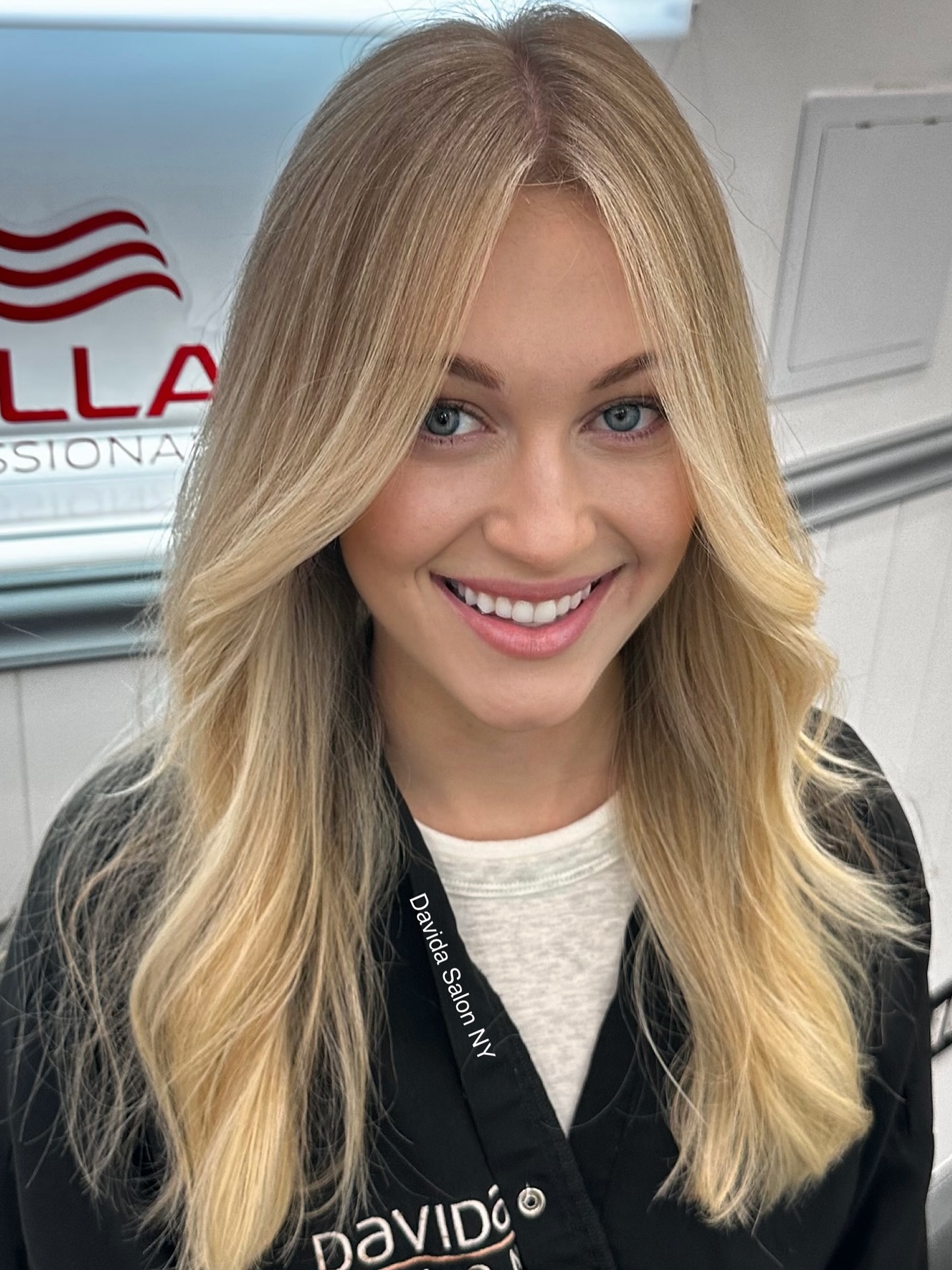 Soft Balayage with Subtle Waves