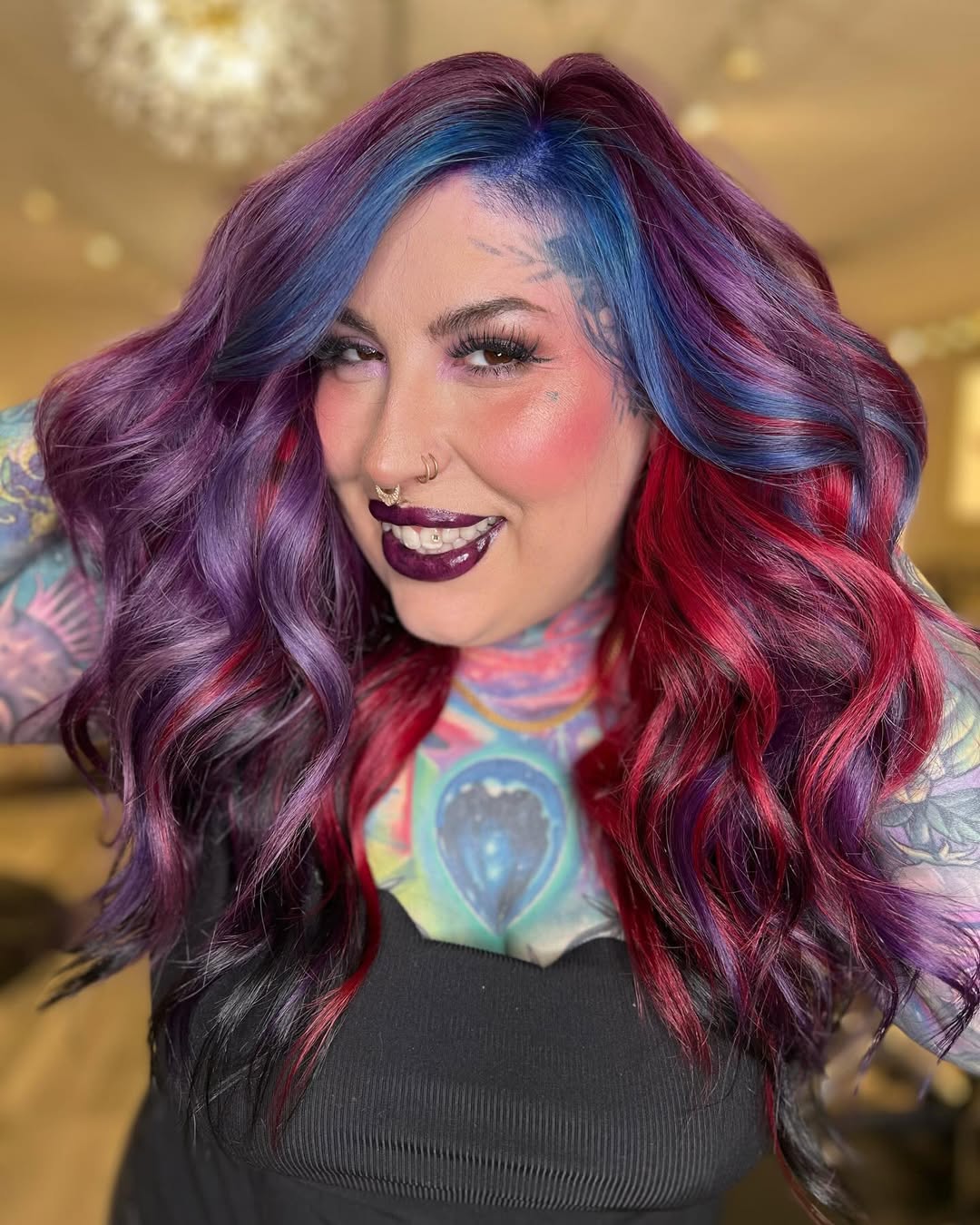 Vibrant Sapphire and Rouge Layered Waves