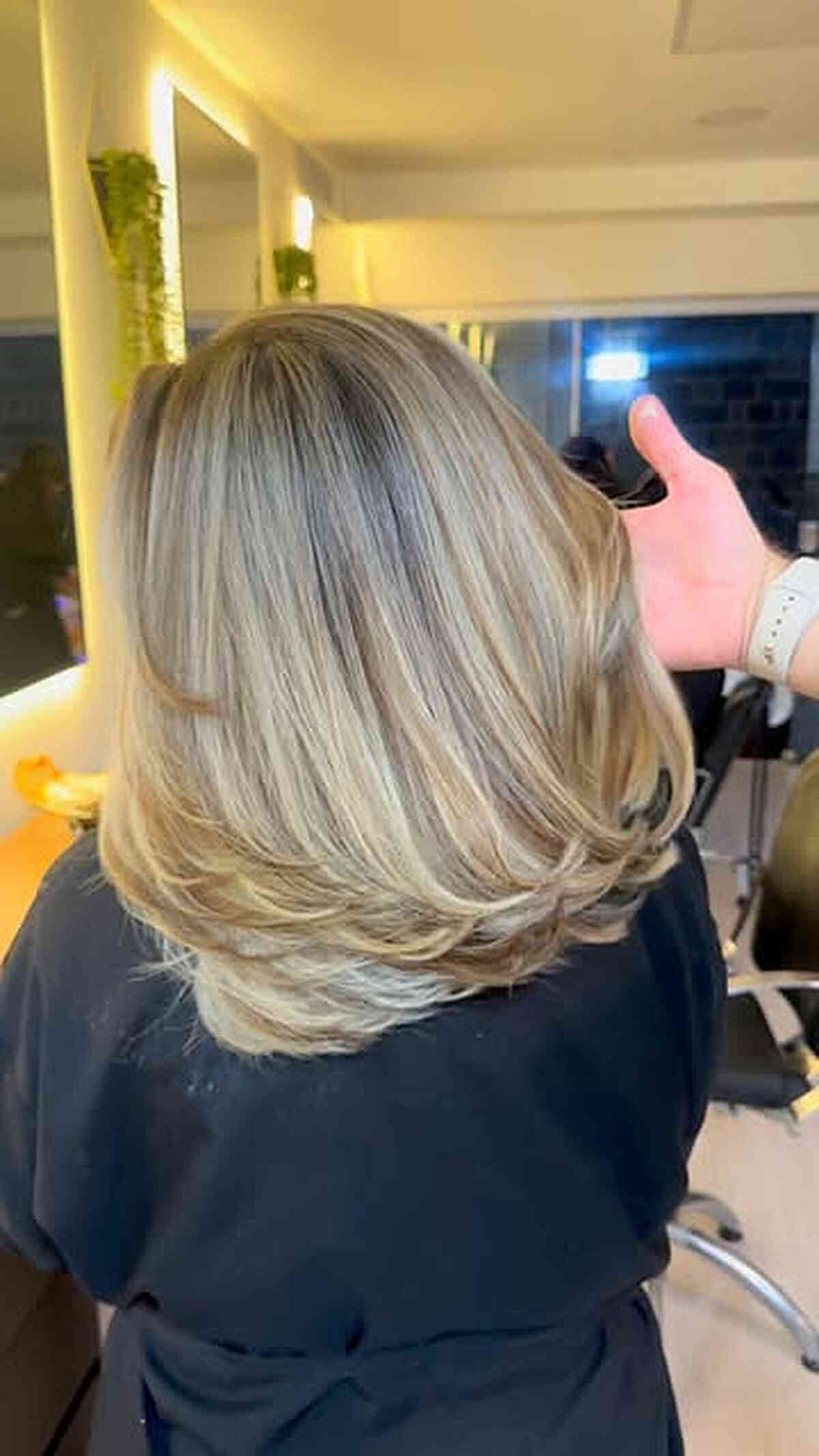 Beautiful Medium Length Layered Blonde Balayage