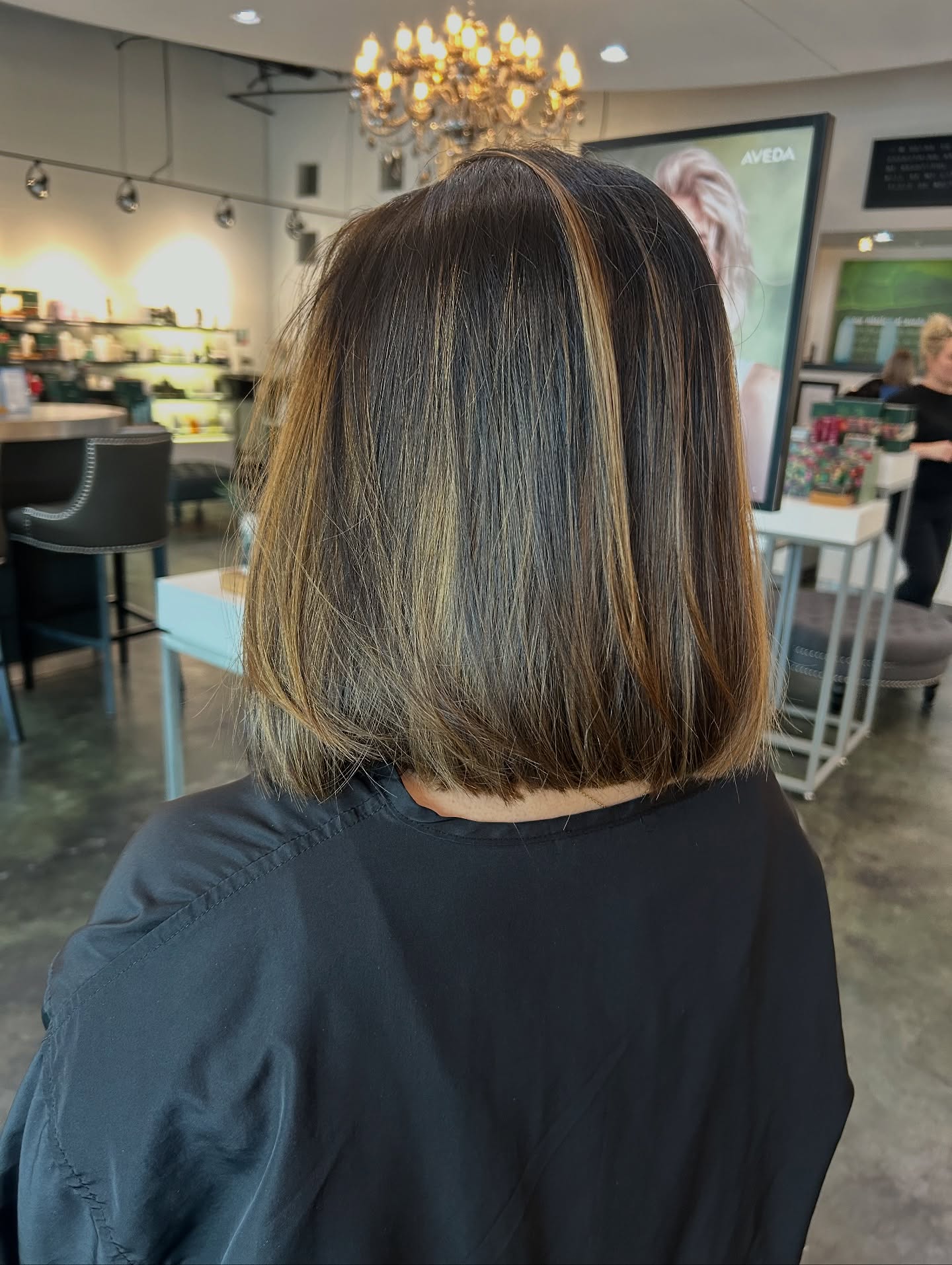 Elegant Brunette Bob with Caramel Streaks