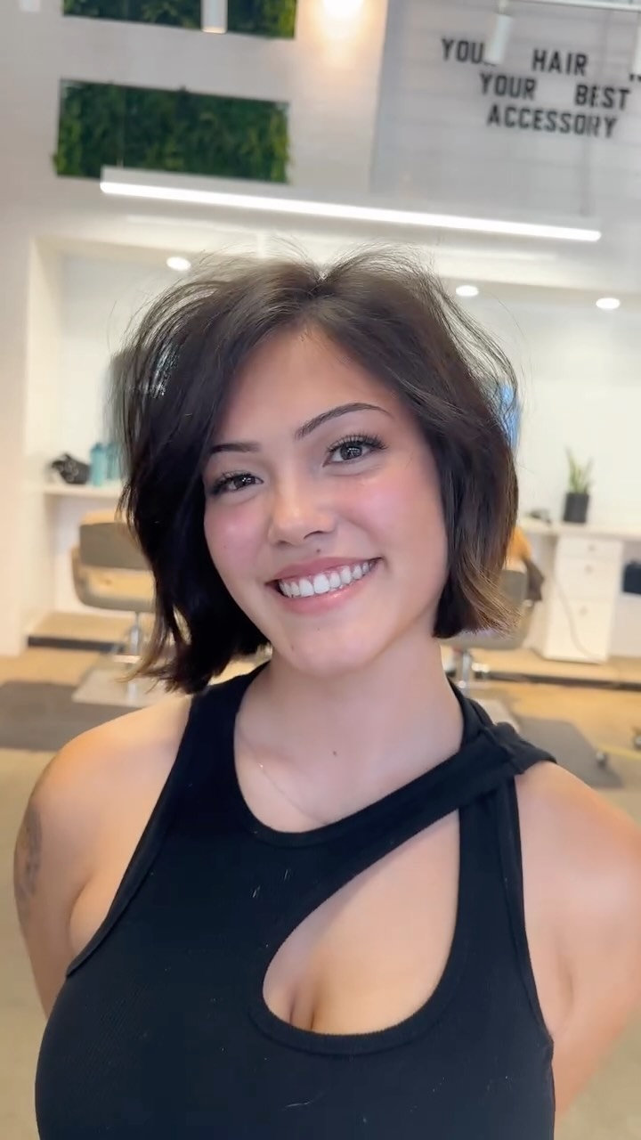 Chic Tousled Bob with Dimensional Layers