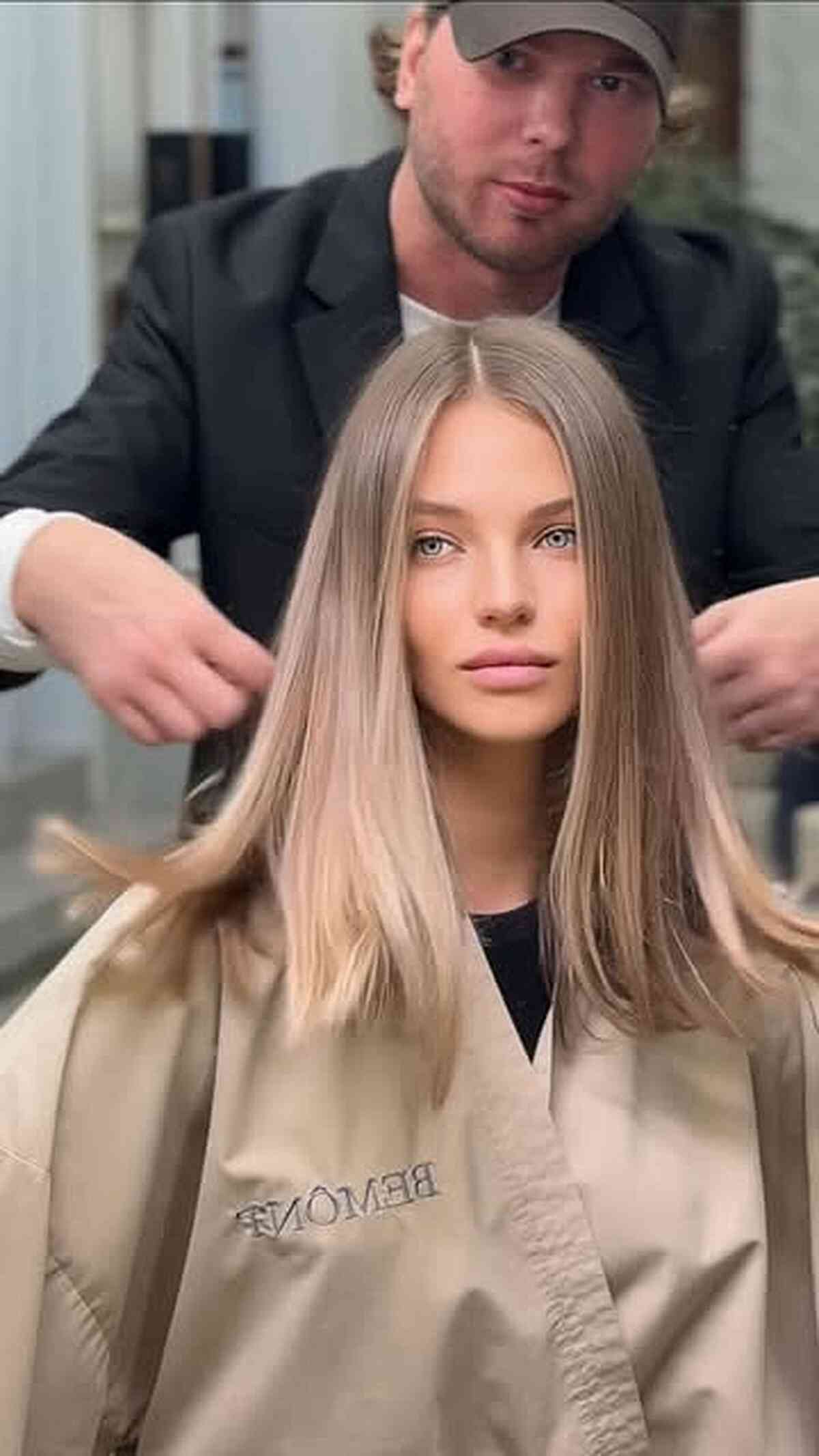 Elegant Blonde Balayage Straight Hair