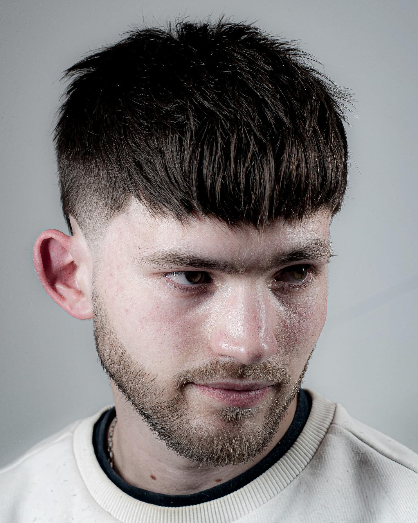 Rugged Short Fringe with Tapered Sides