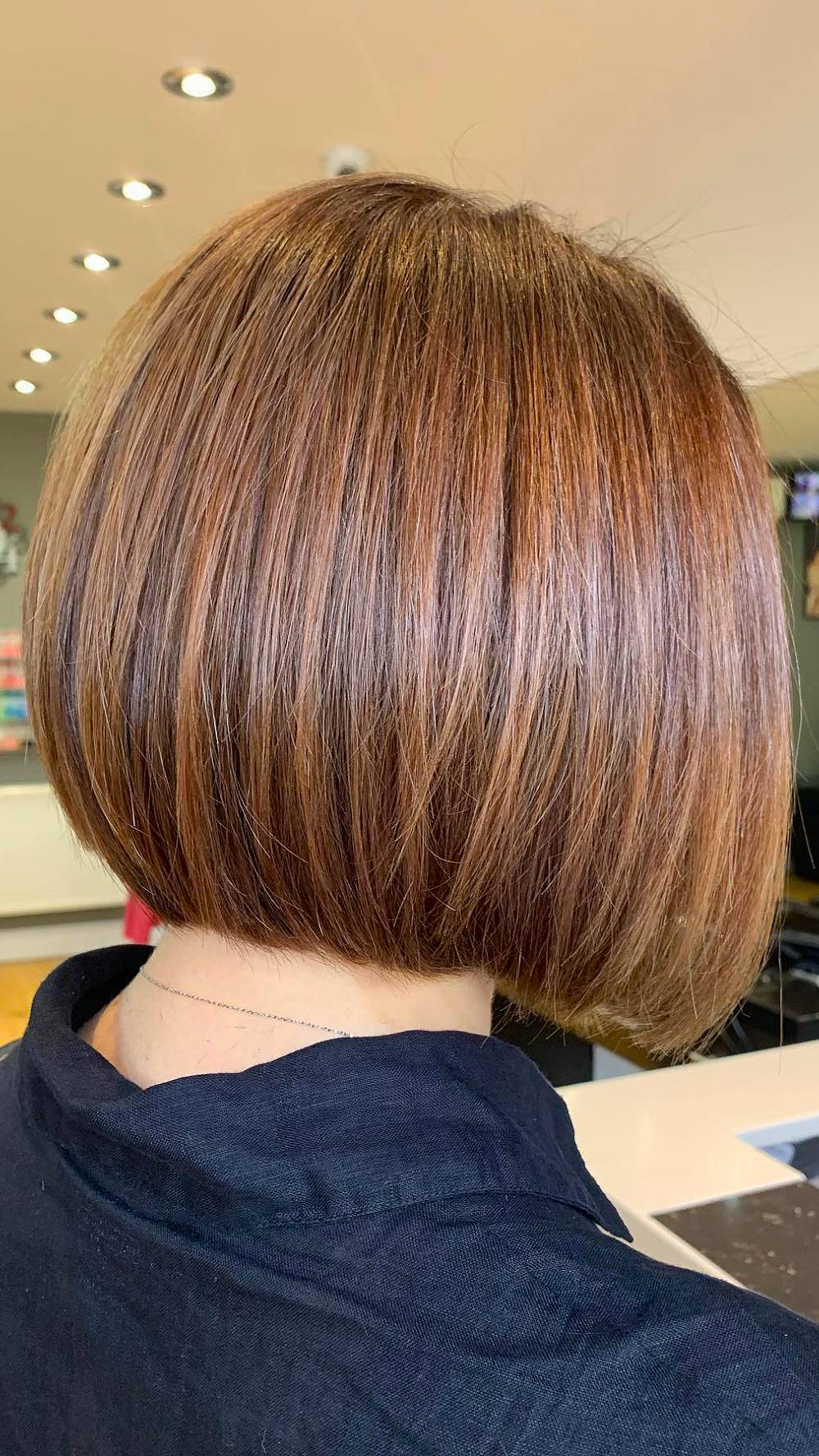 Chic Caramel Rounded Bob with Subtle Shine