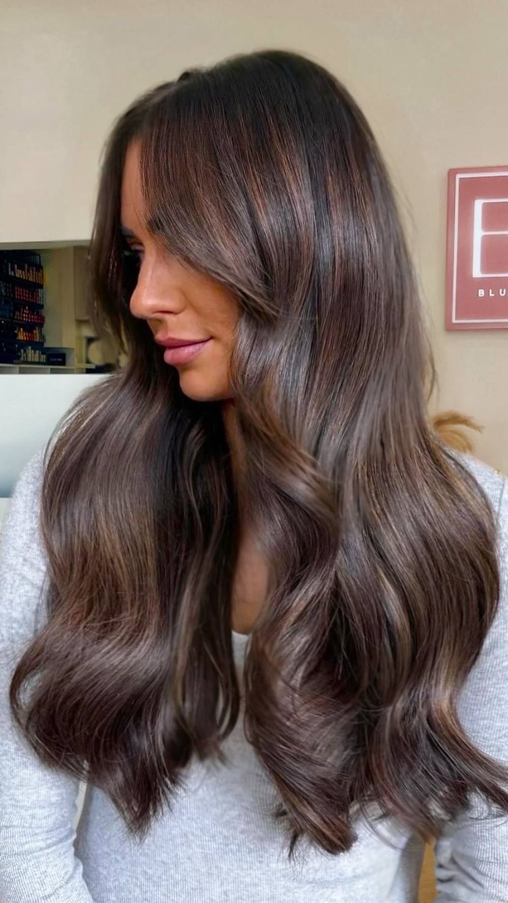 Radiant Brunette Layers with Subtle Highlights