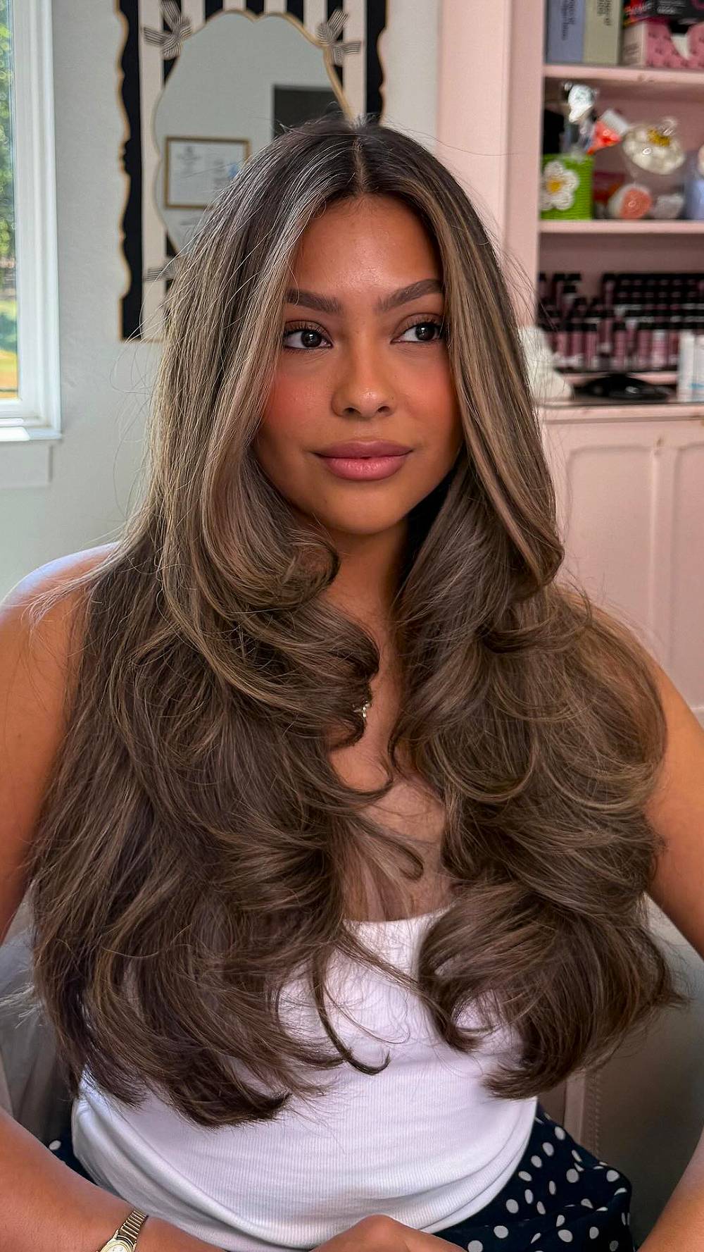 Soft Ash Blonde Waves with Subtle Dimension