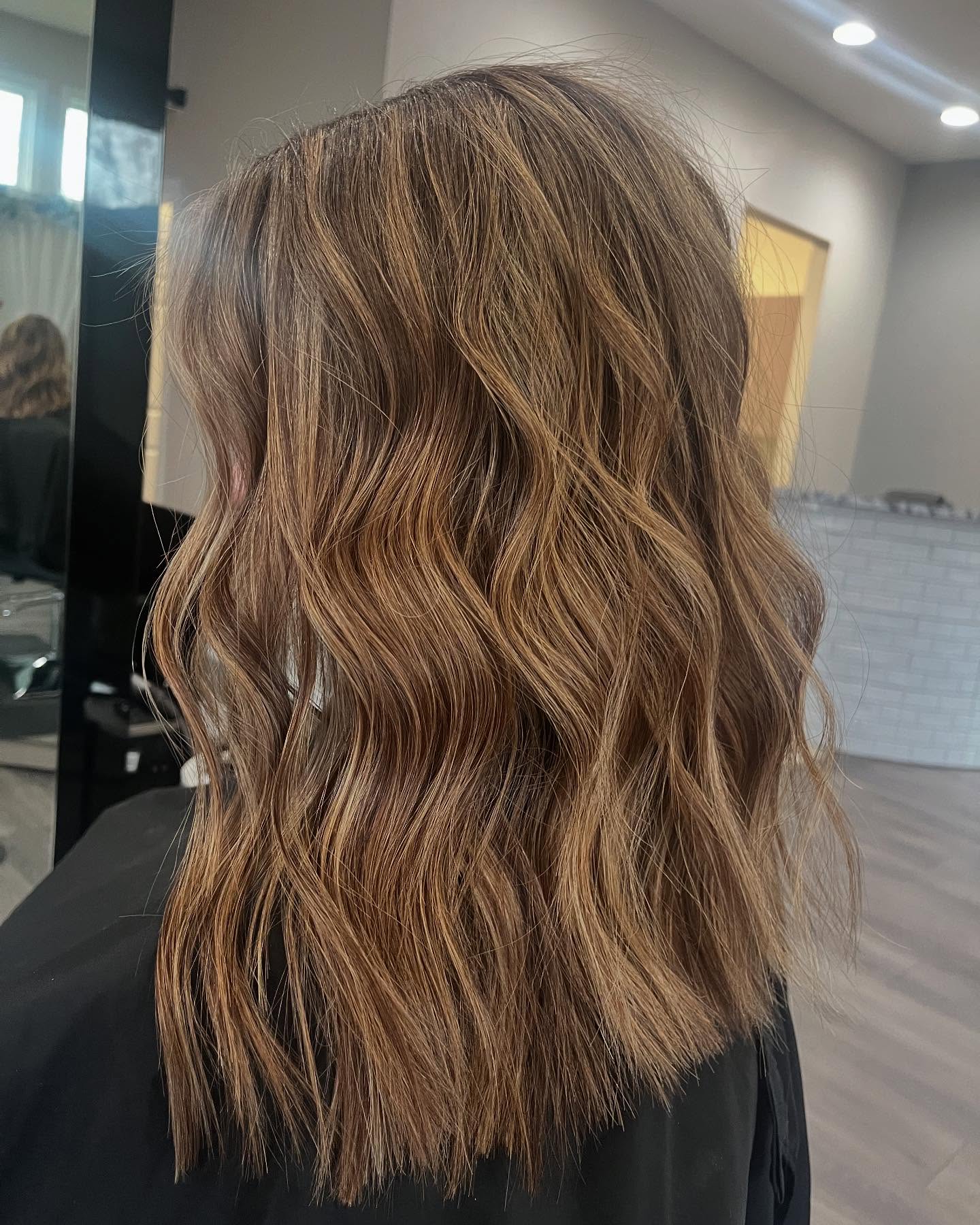 Textured Medium Length Wavy Cut with Rich Balayage