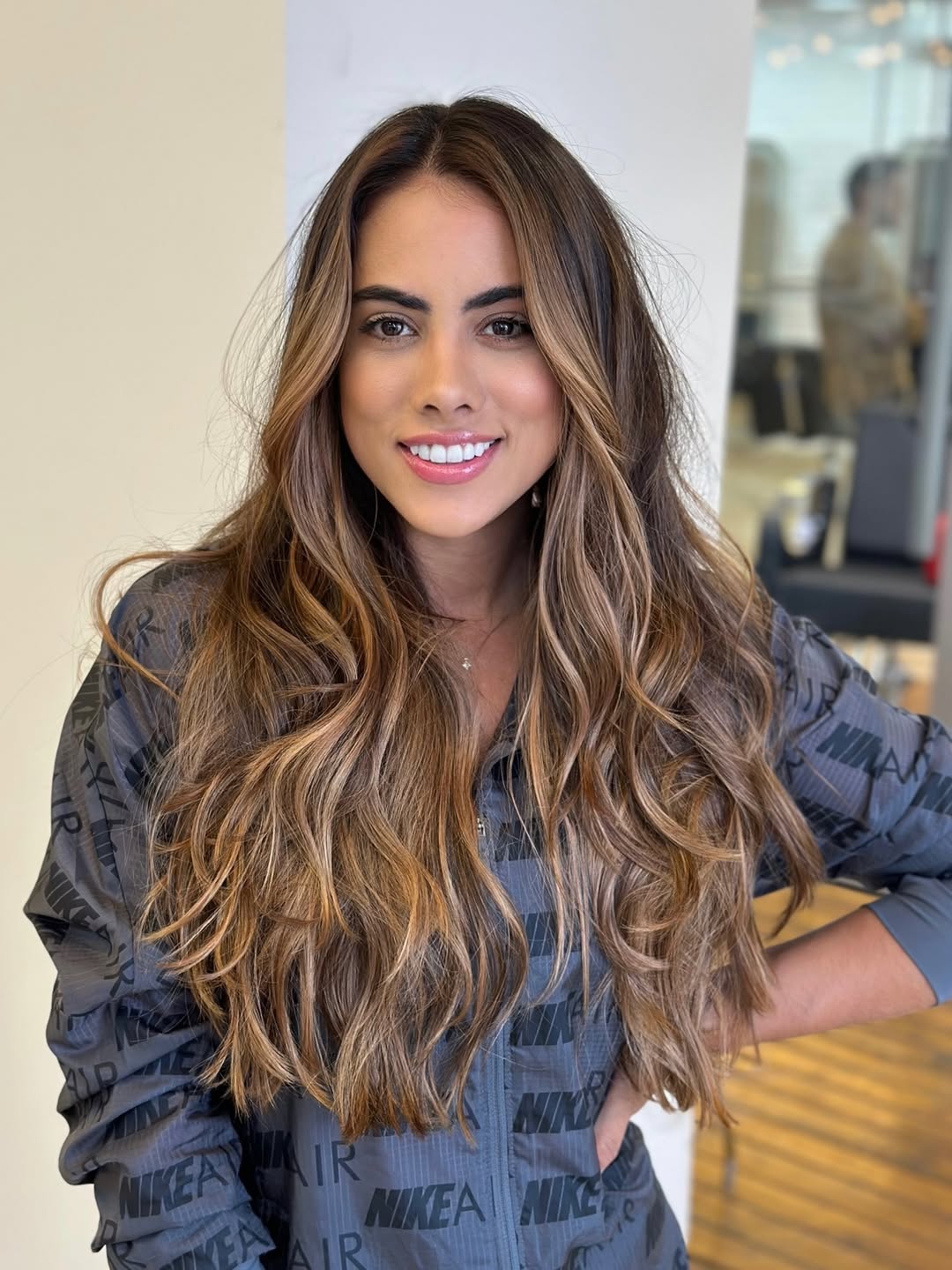 Cascading Chestnut Waves with Subtle Highlights